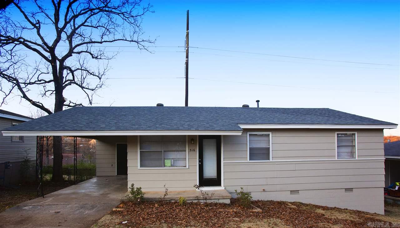 MOVE IN SPECIAL! HALF OFF FIRST MONTHāS RENT AND A FREE 50āā SMART TV! Cute 3BD/1BA home in North Little Rock that is waiting for you to call home. Backyard deck perfect for hosting. Close to shopping, dining and much more! This property is managed by Hoffman Team so beware of scammers - we will never ask you to Cashapp us money. The lease for this property is for 18 months to 2 years with a 3% increase after the first year. Income must be 3x the amount of rent. Deposit, first monthās rent, and the $50 administration fee due before move in. This property does not accept section 8.