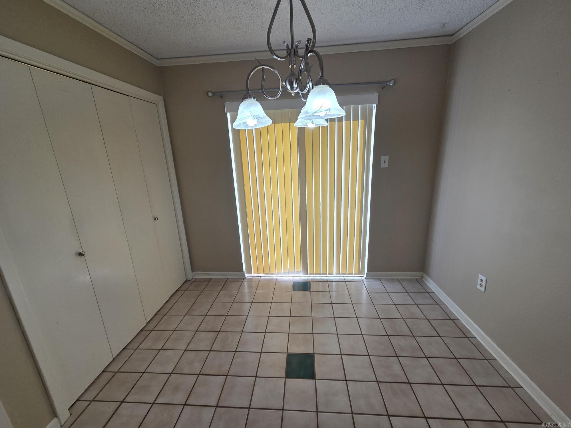 PINEWOOD ESTATES - Residential