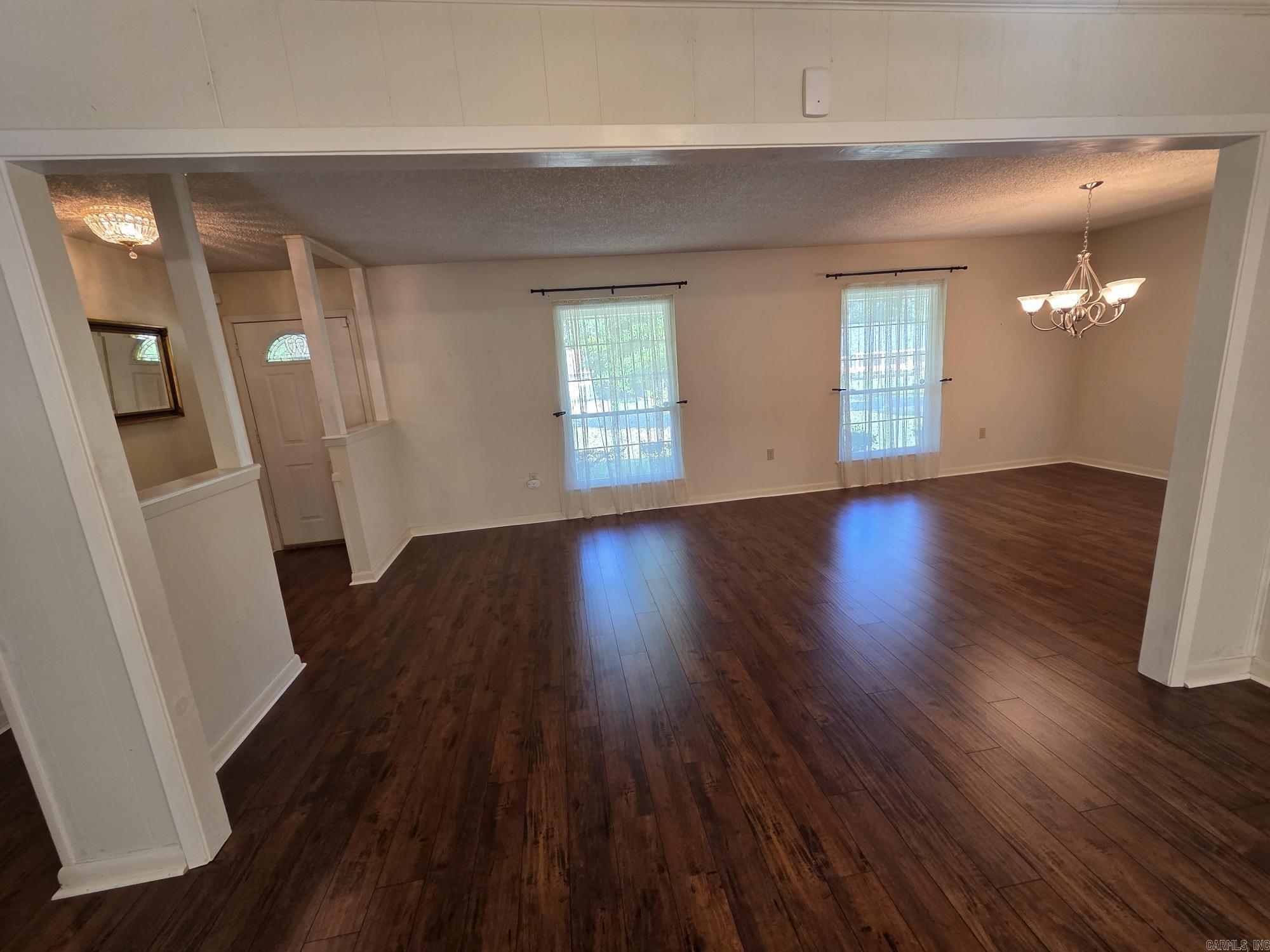 PINEWOOD ESTATES - Residential