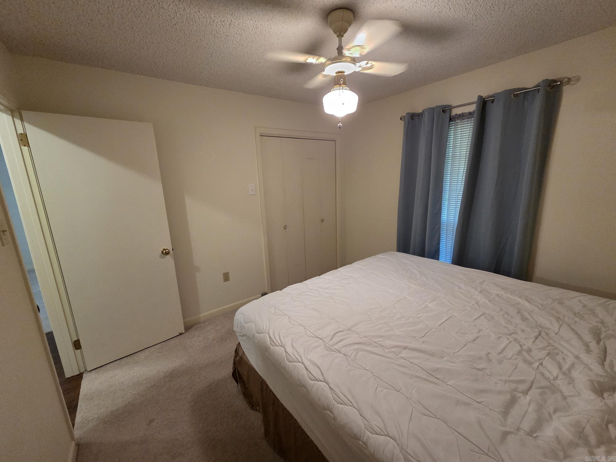 PINEWOOD ESTATES - Residential