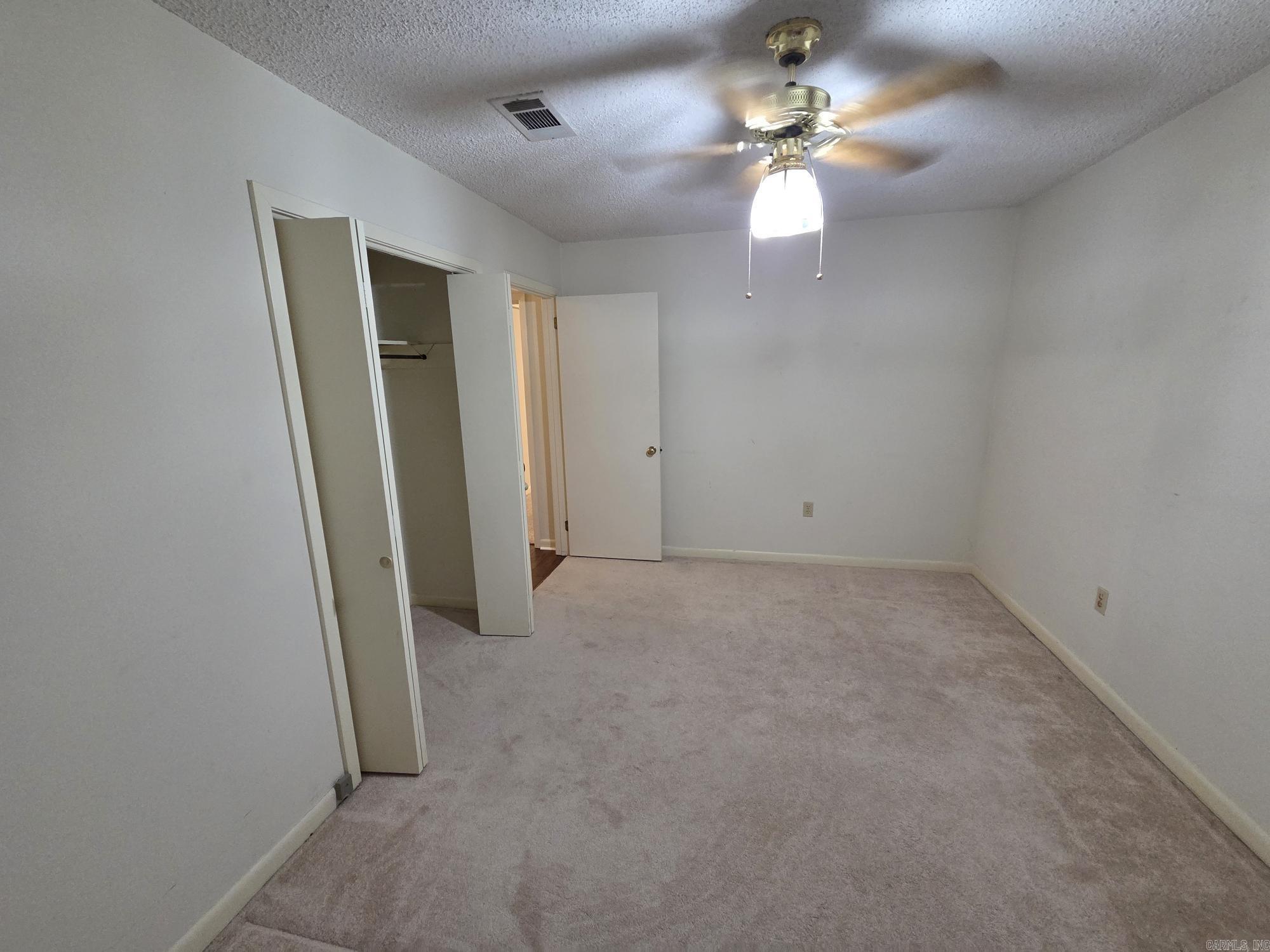 PINEWOOD ESTATES - Residential