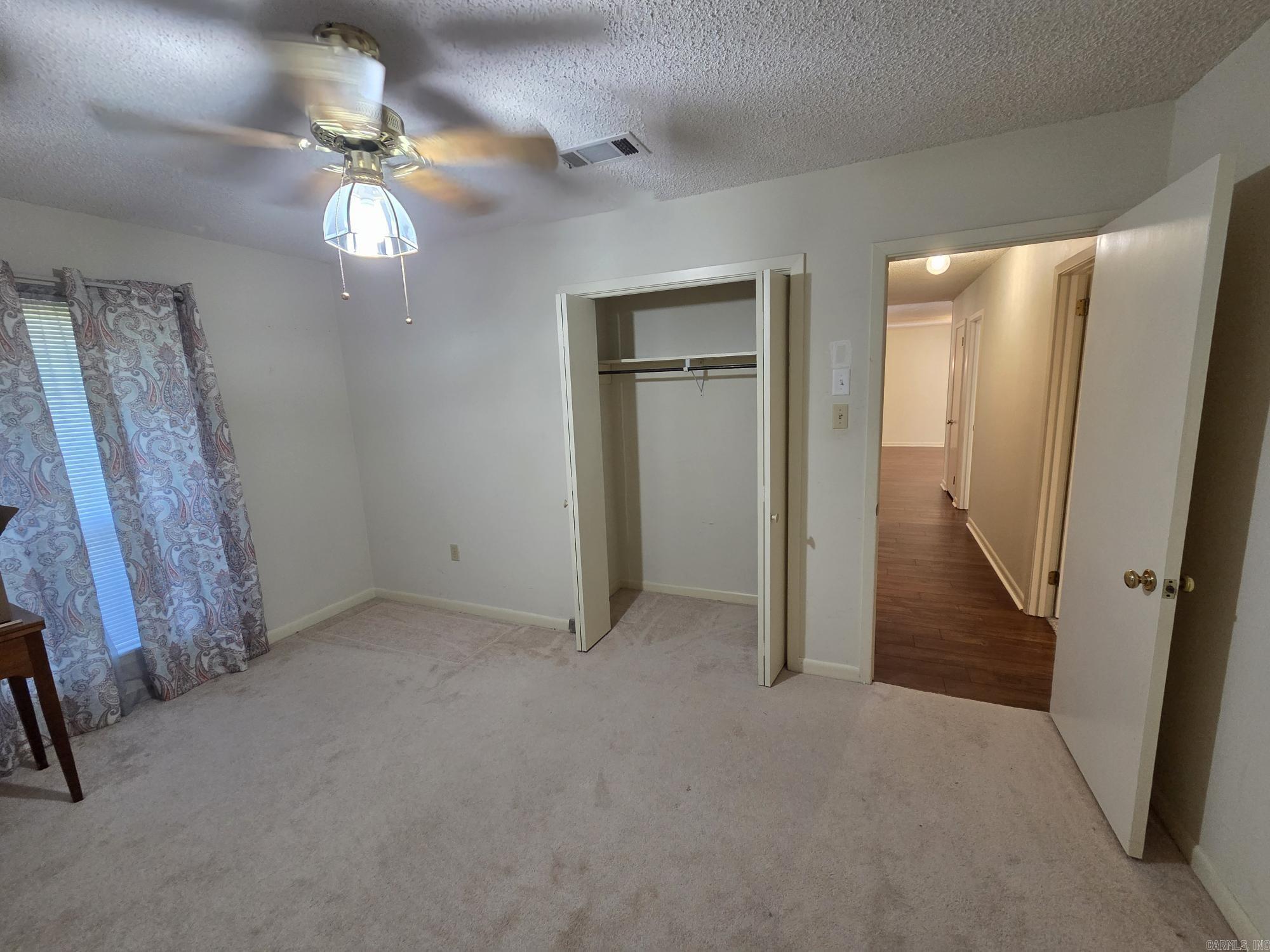 PINEWOOD ESTATES - Residential