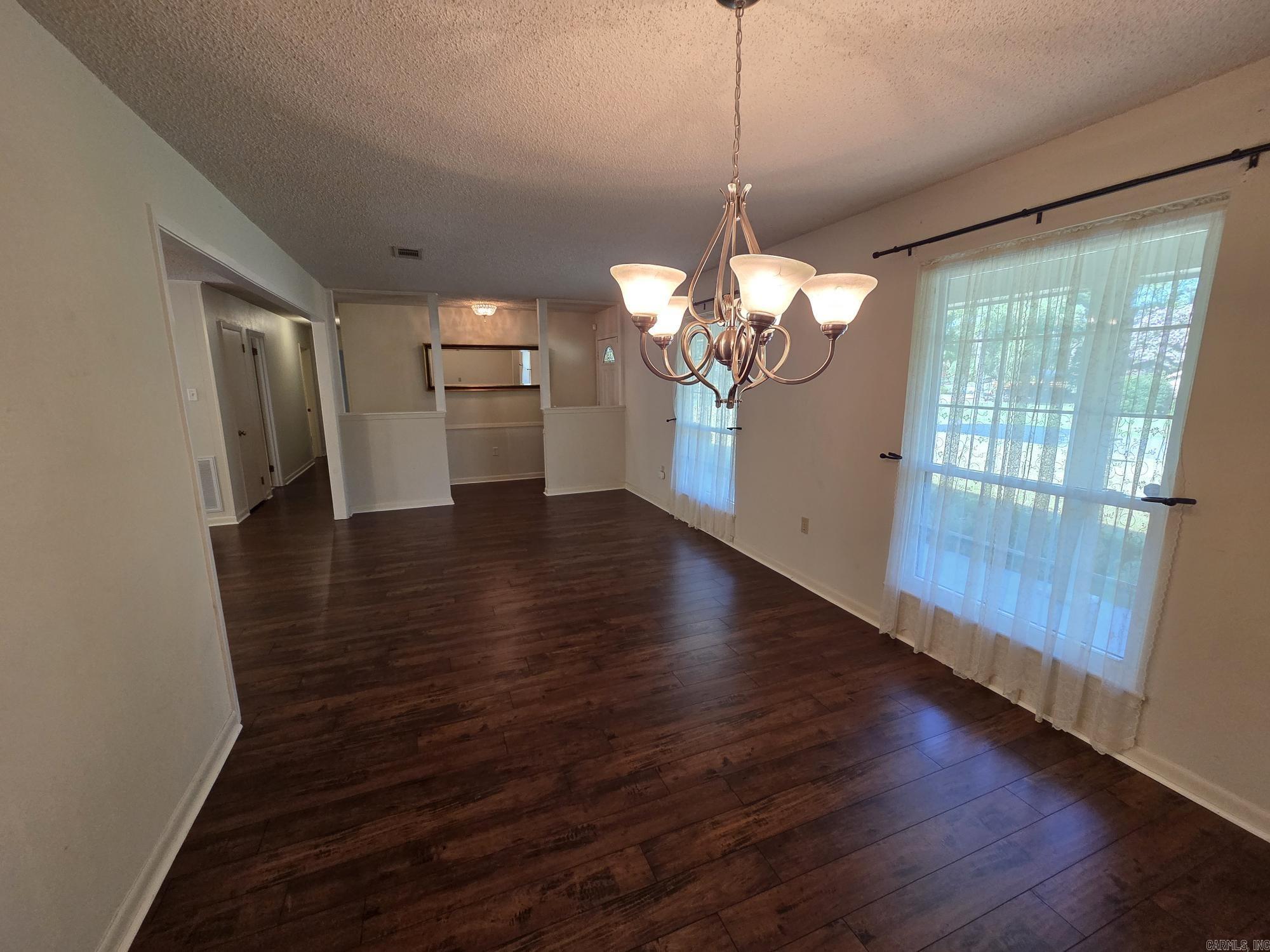 PINEWOOD ESTATES - Residential