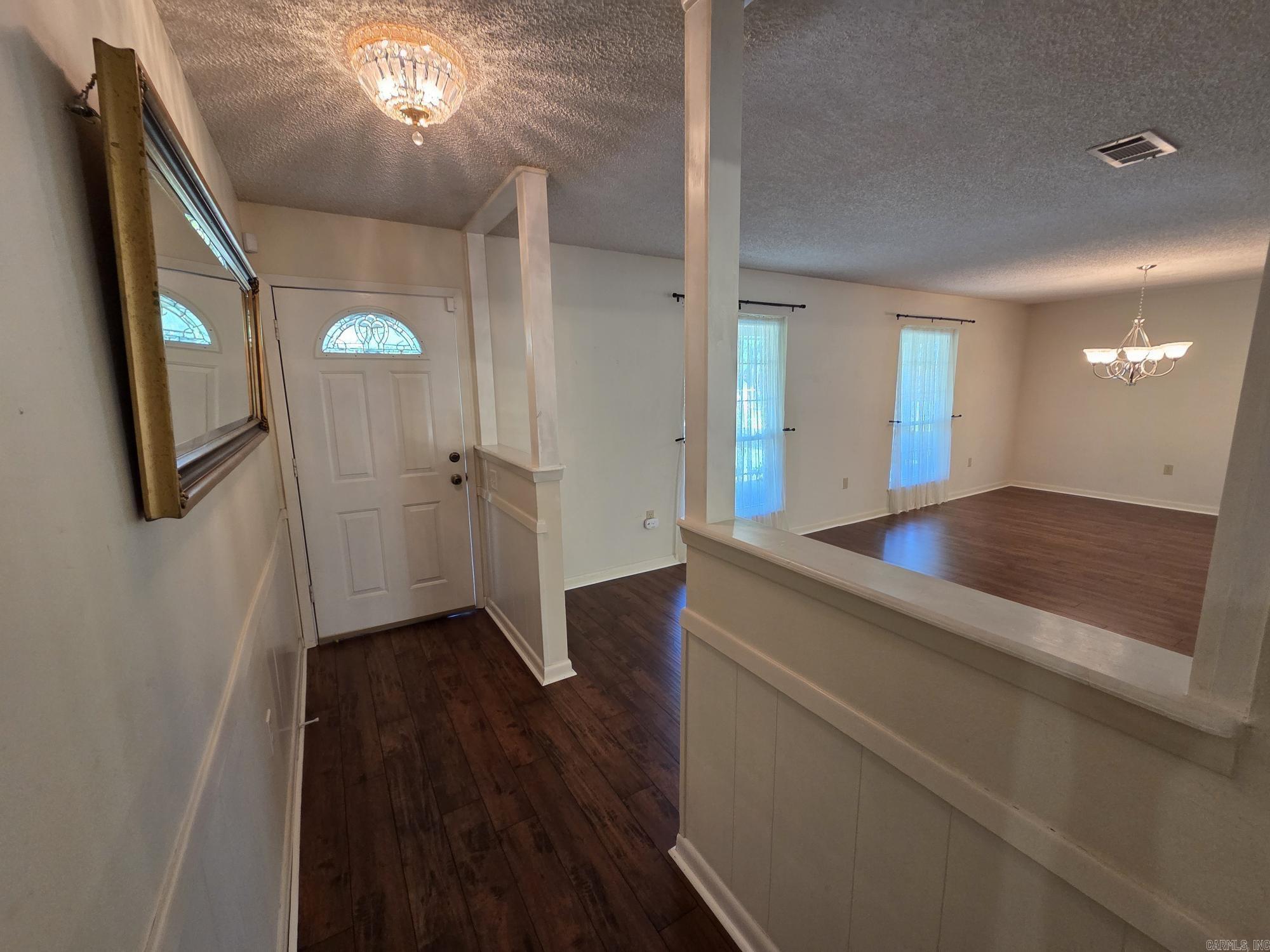 PINEWOOD ESTATES - Residential