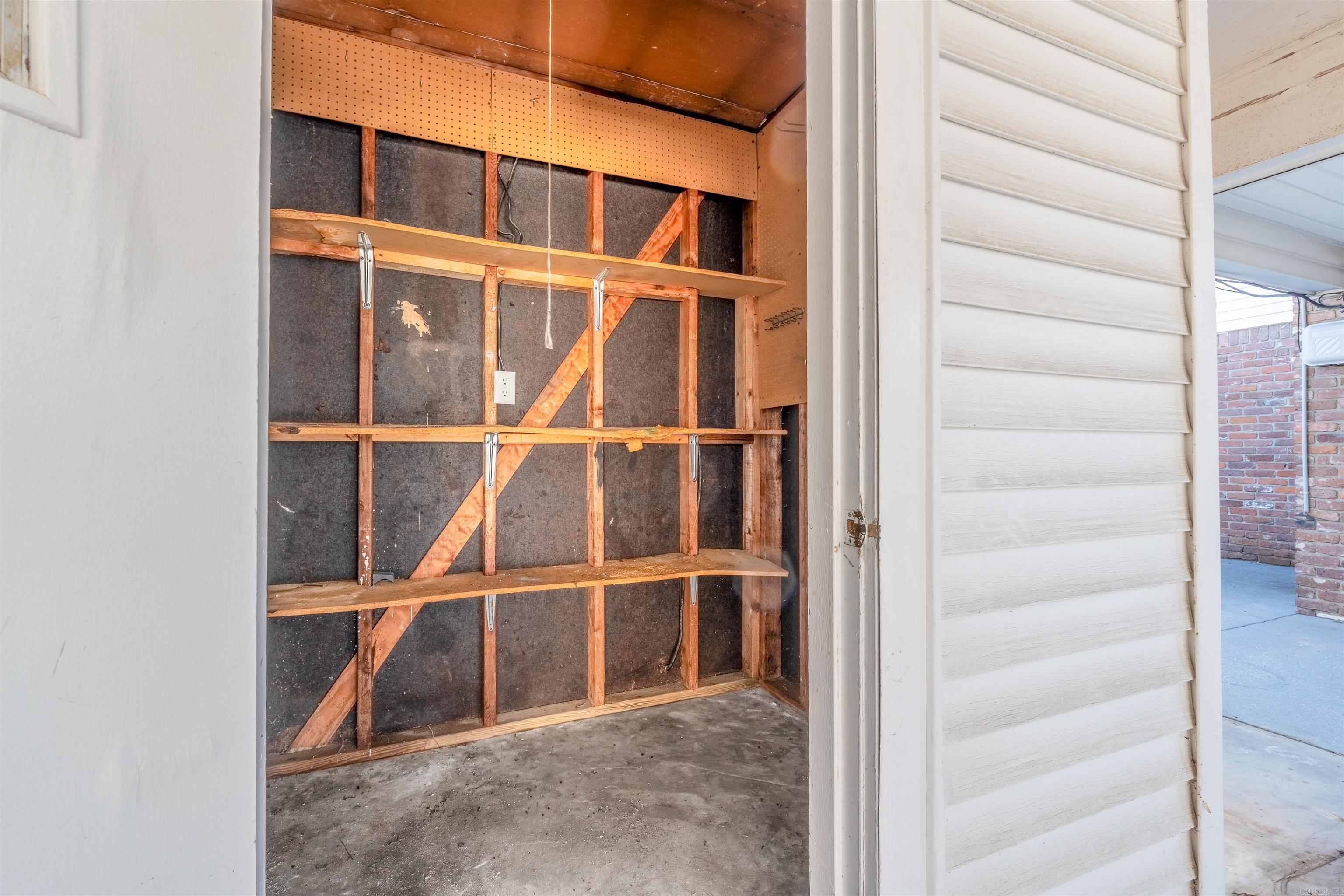 TREASURE HILL - Residential