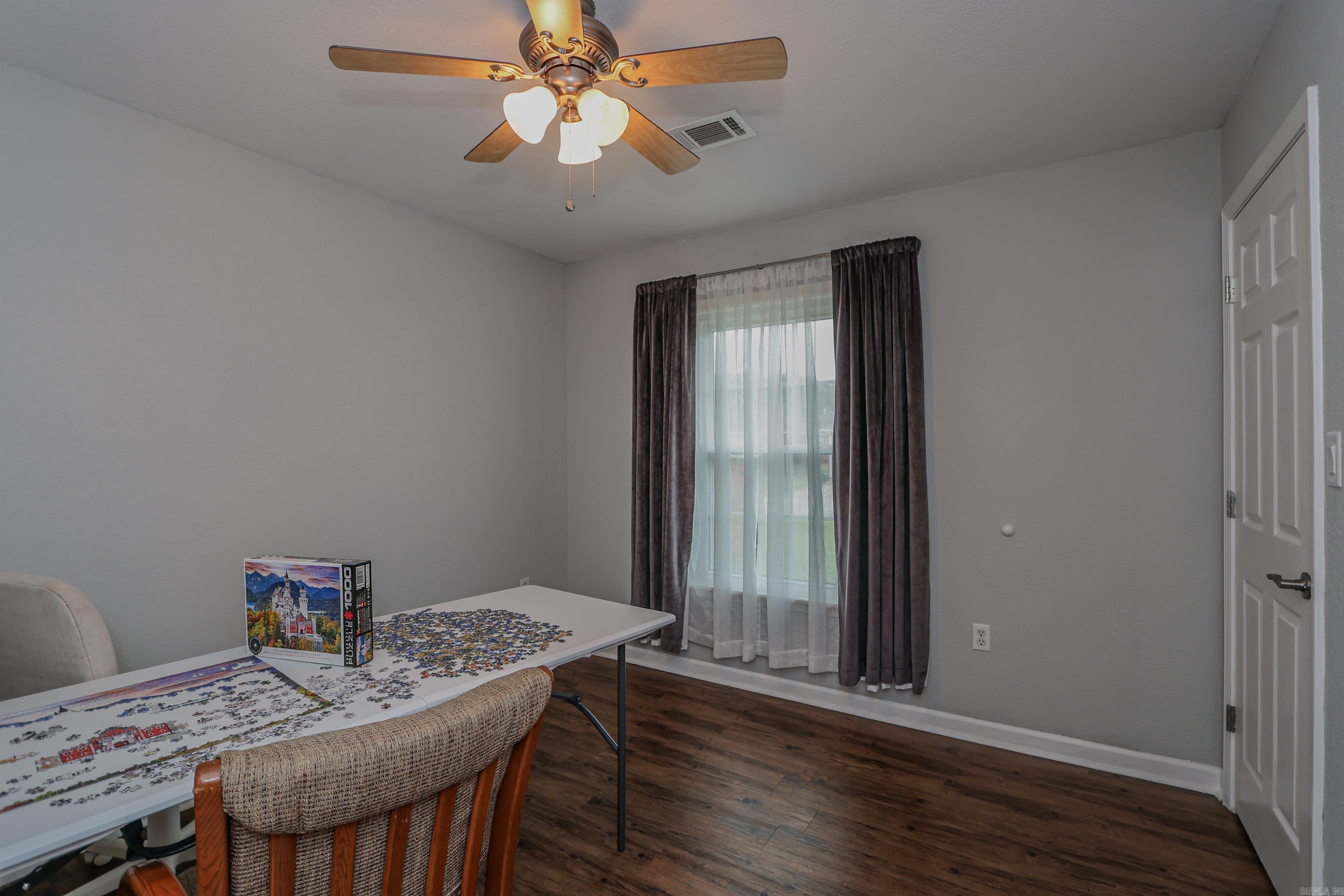 Walnut Corner - Residential