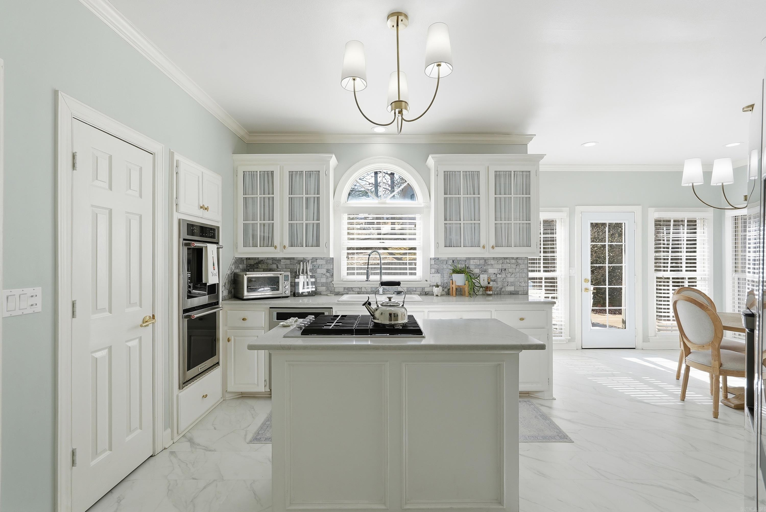 CARRIAGE CREEK - Residential