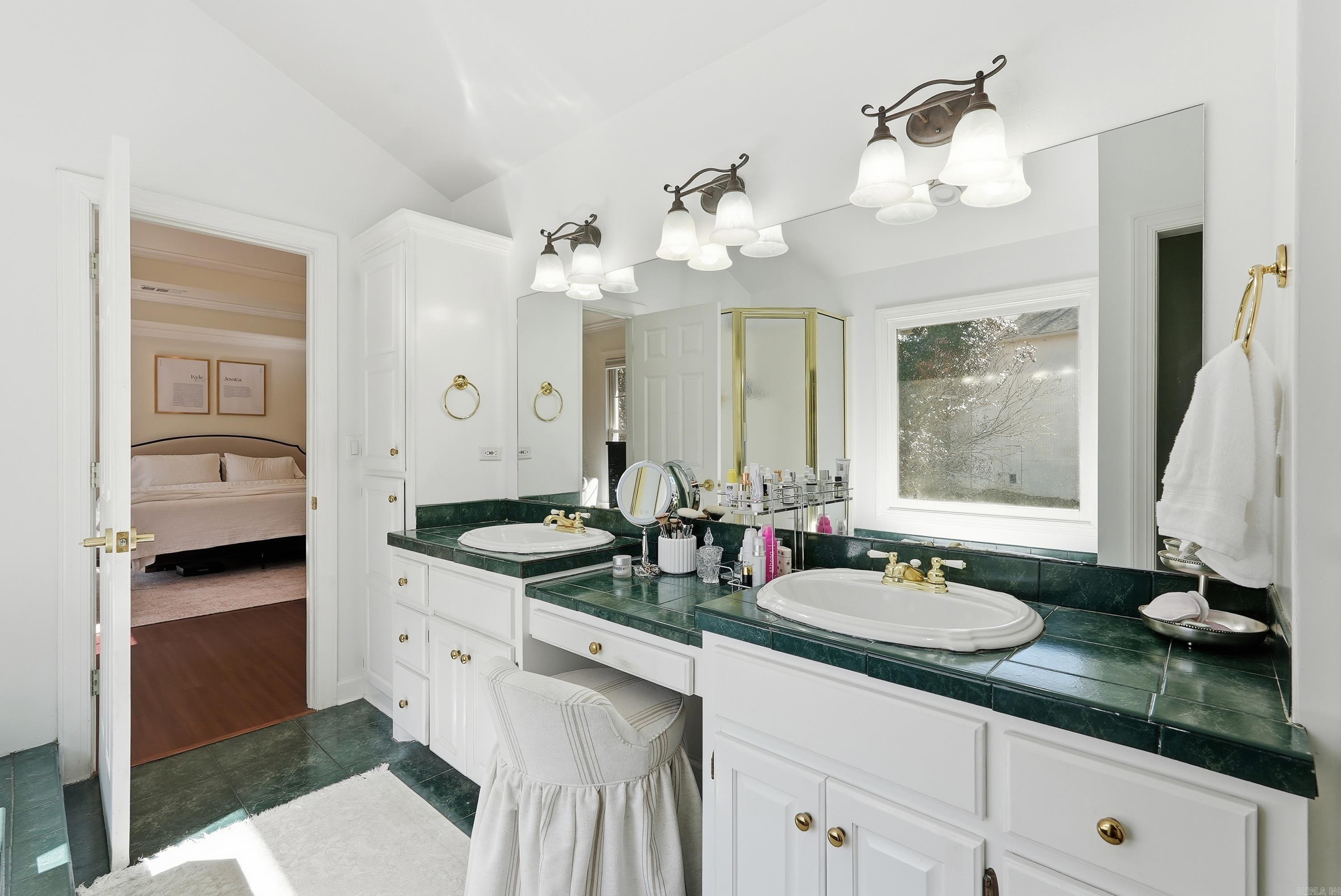 CARRIAGE CREEK - Residential