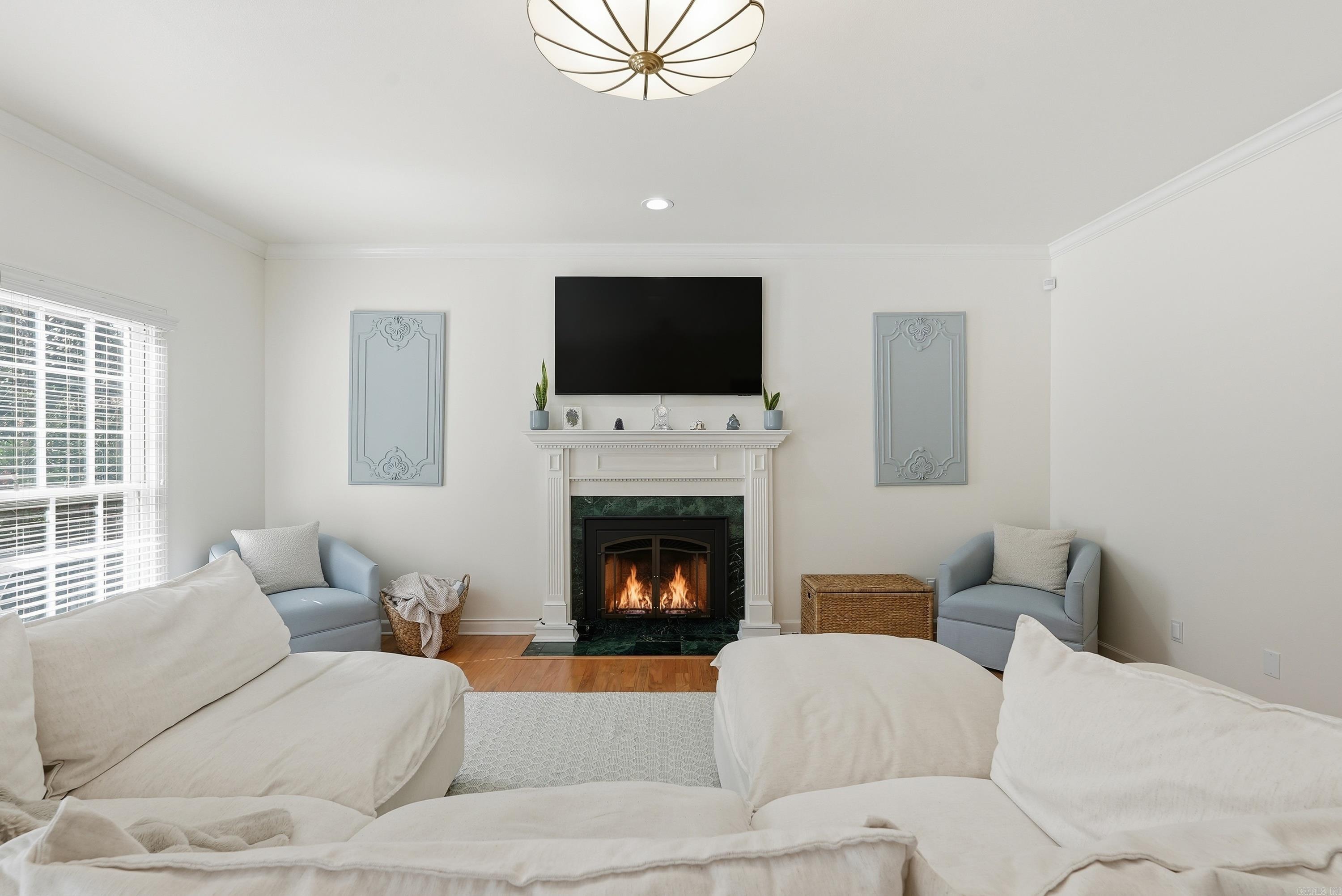 CARRIAGE CREEK - Residential