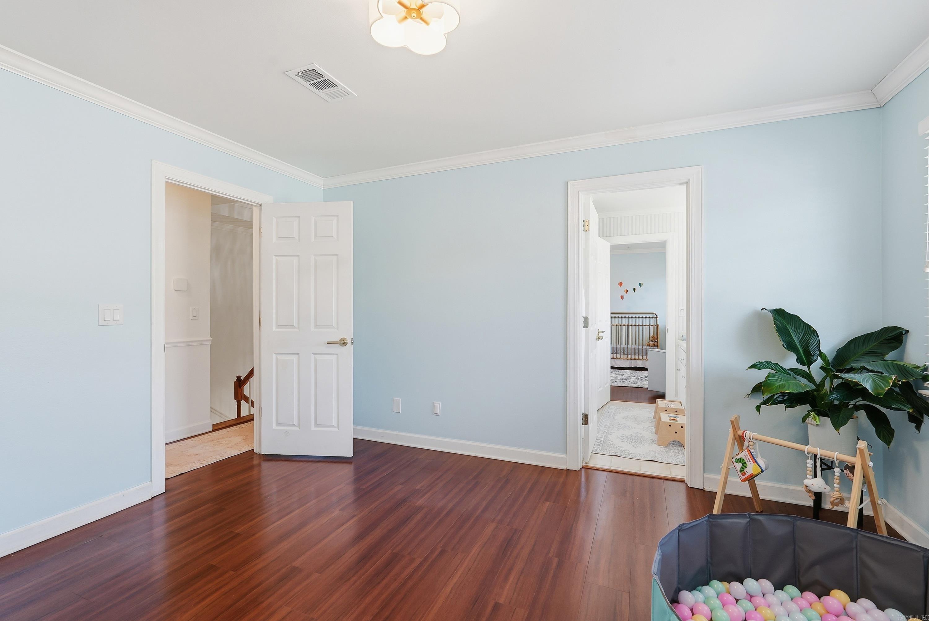 CARRIAGE CREEK - Residential