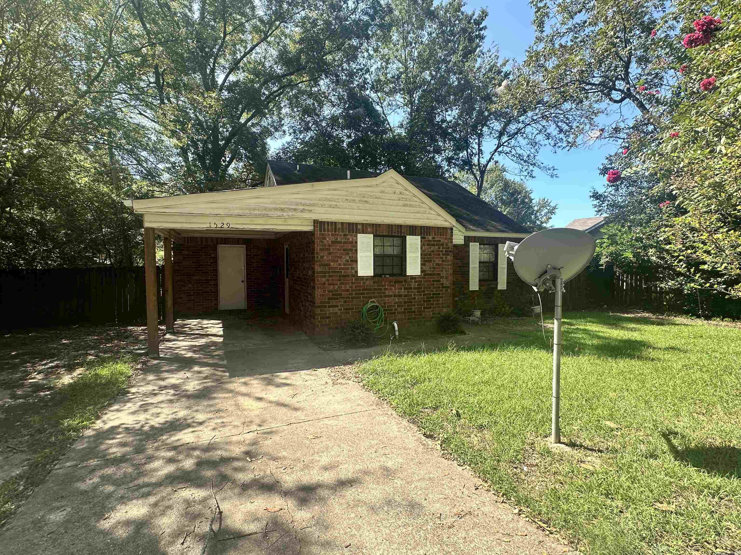 GRESHAMS ADDN - Residential