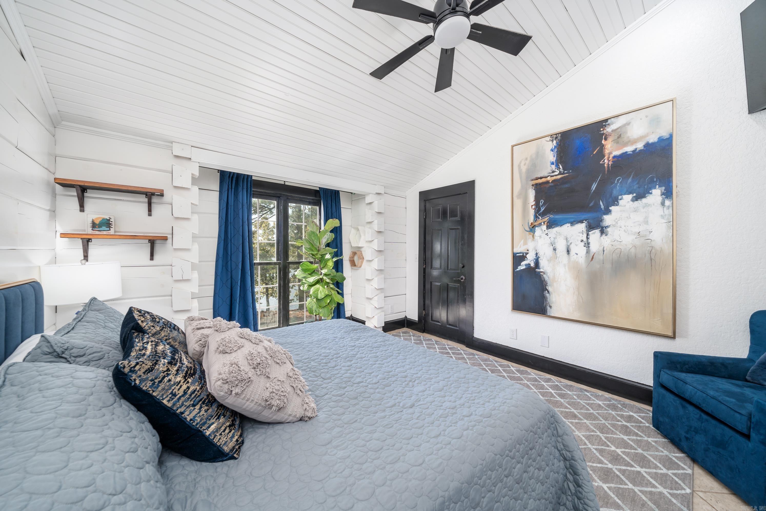 Thunderbird Beach Lake Estates - Residential