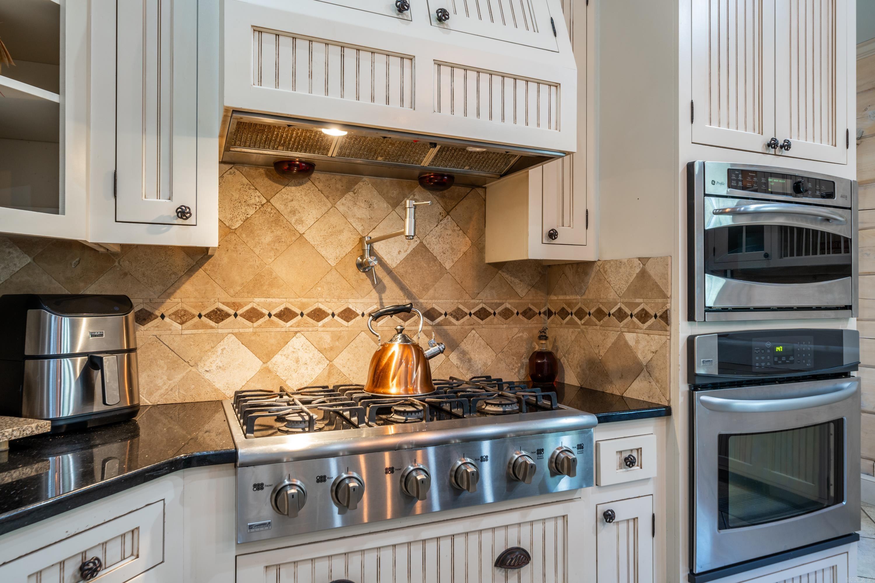 Thunderbird Beach Lake Estates - Residential