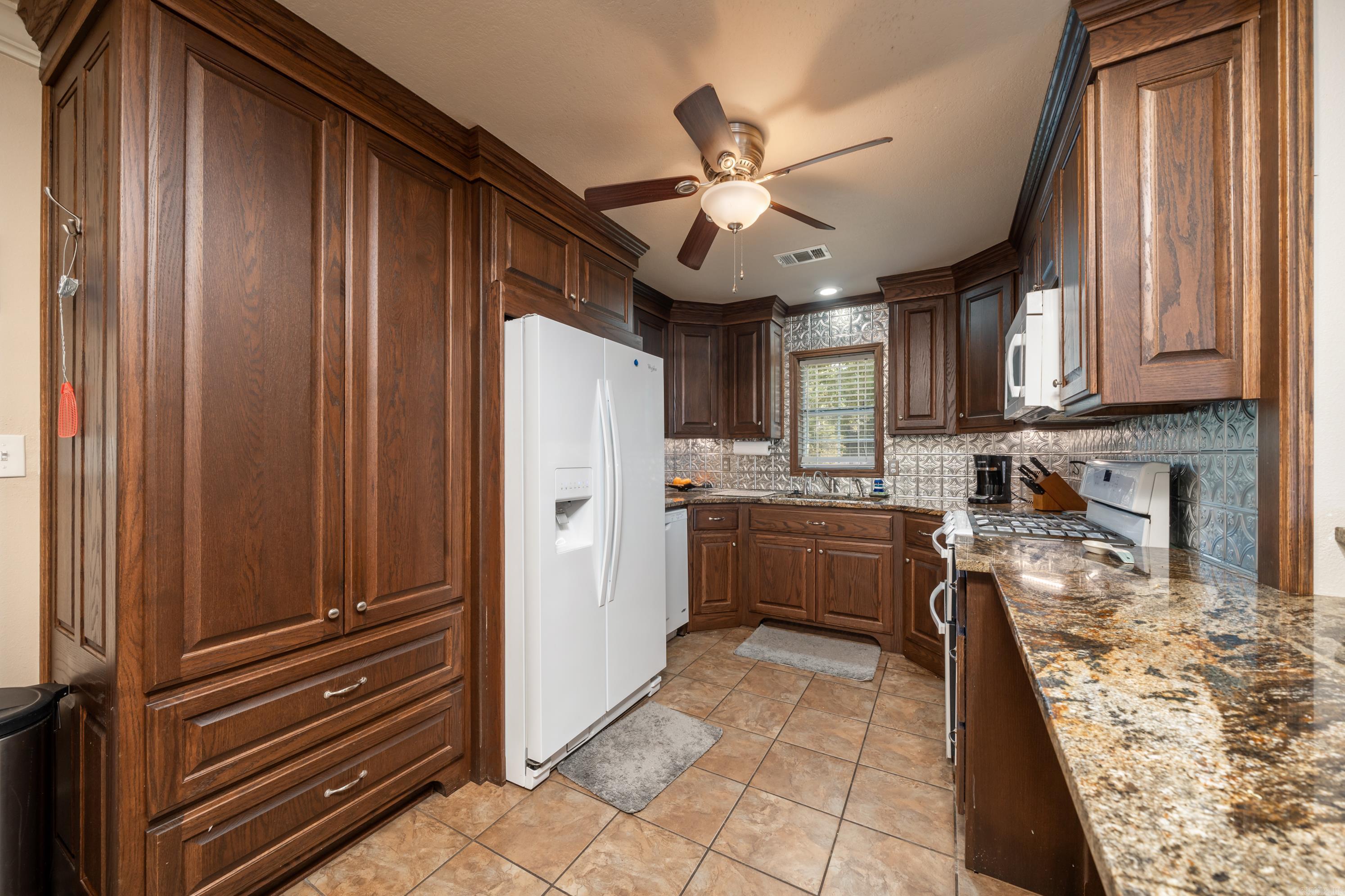 Thunderbird Beach Lake Estates - Residential