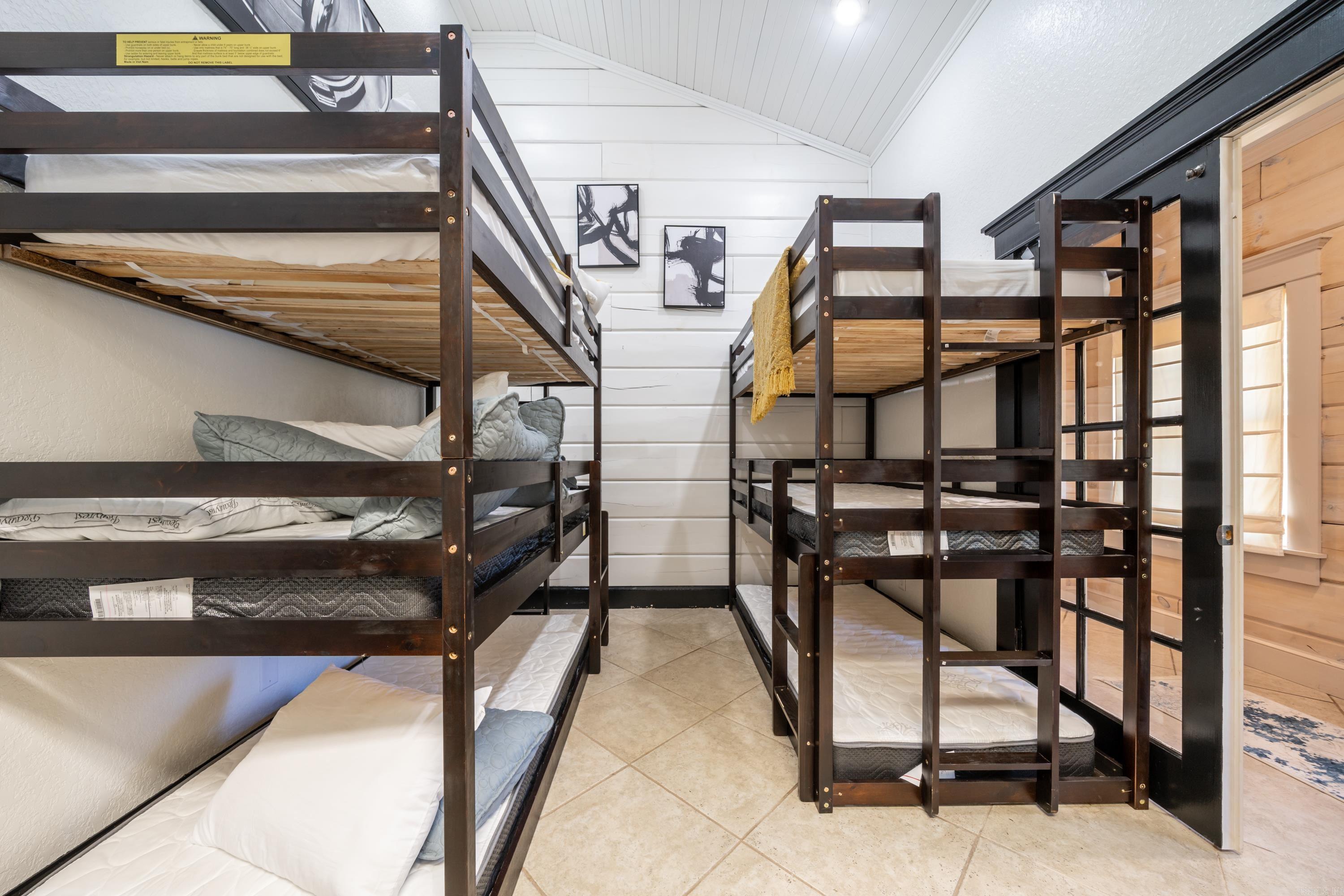 Thunderbird Beach Lake Estates - Residential