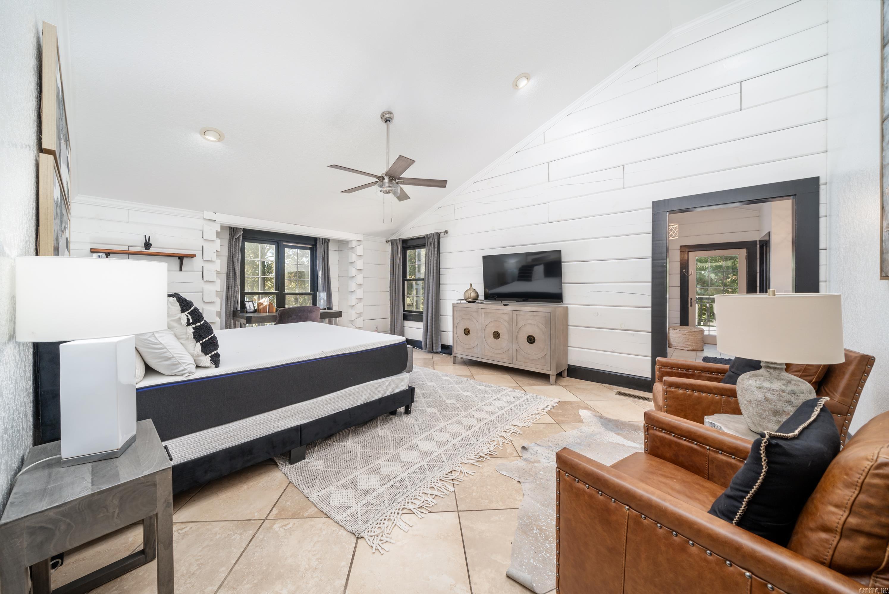 Thunderbird Beach Lake Estates - Residential