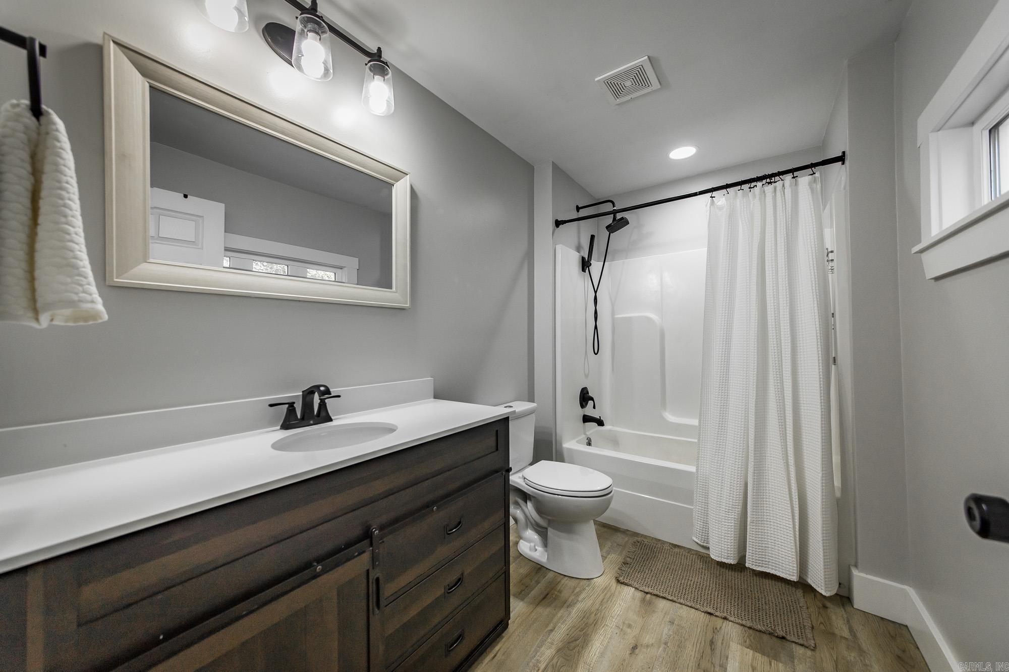 PINE PARK - Residential