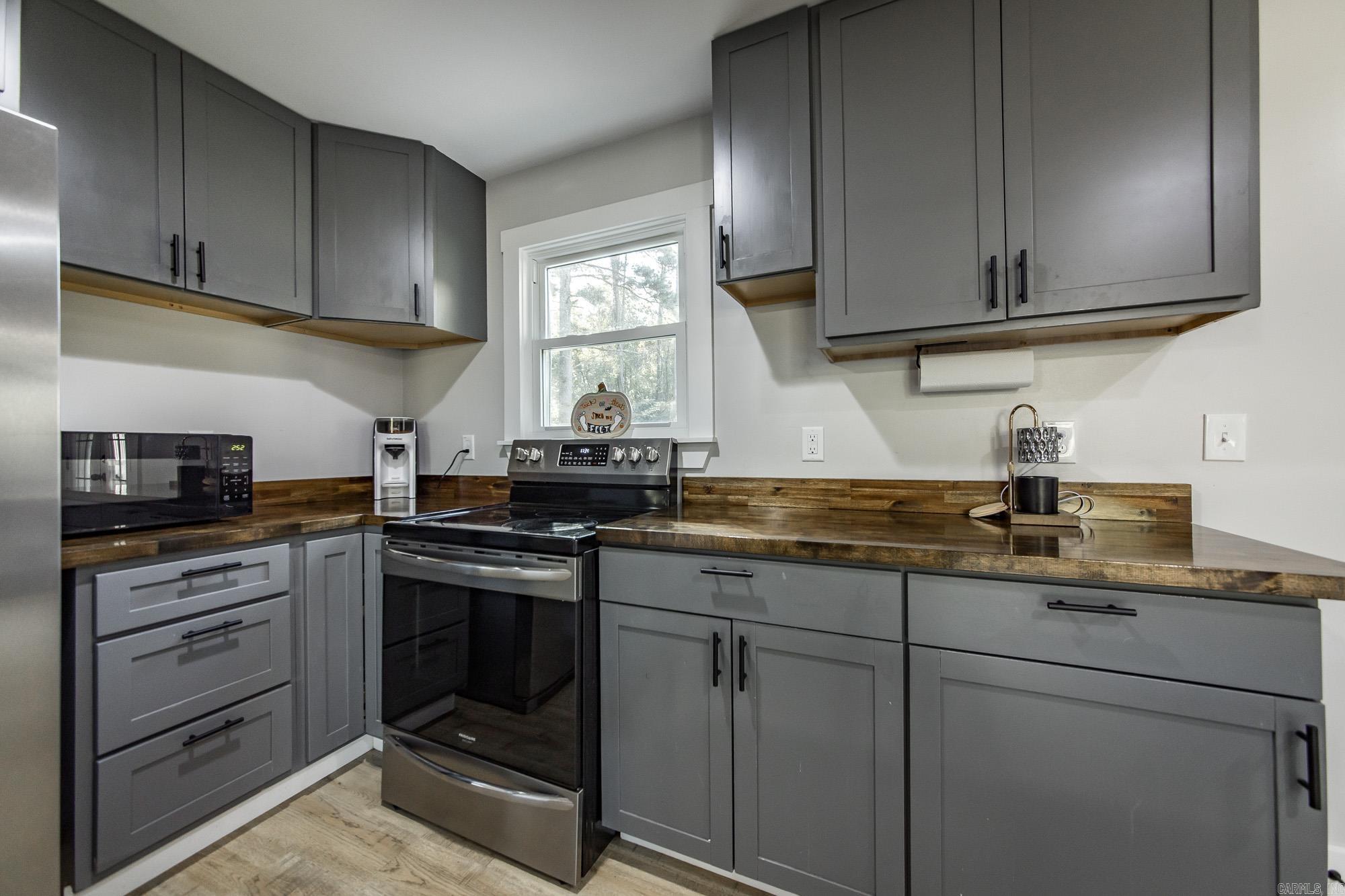 PINE PARK - Residential