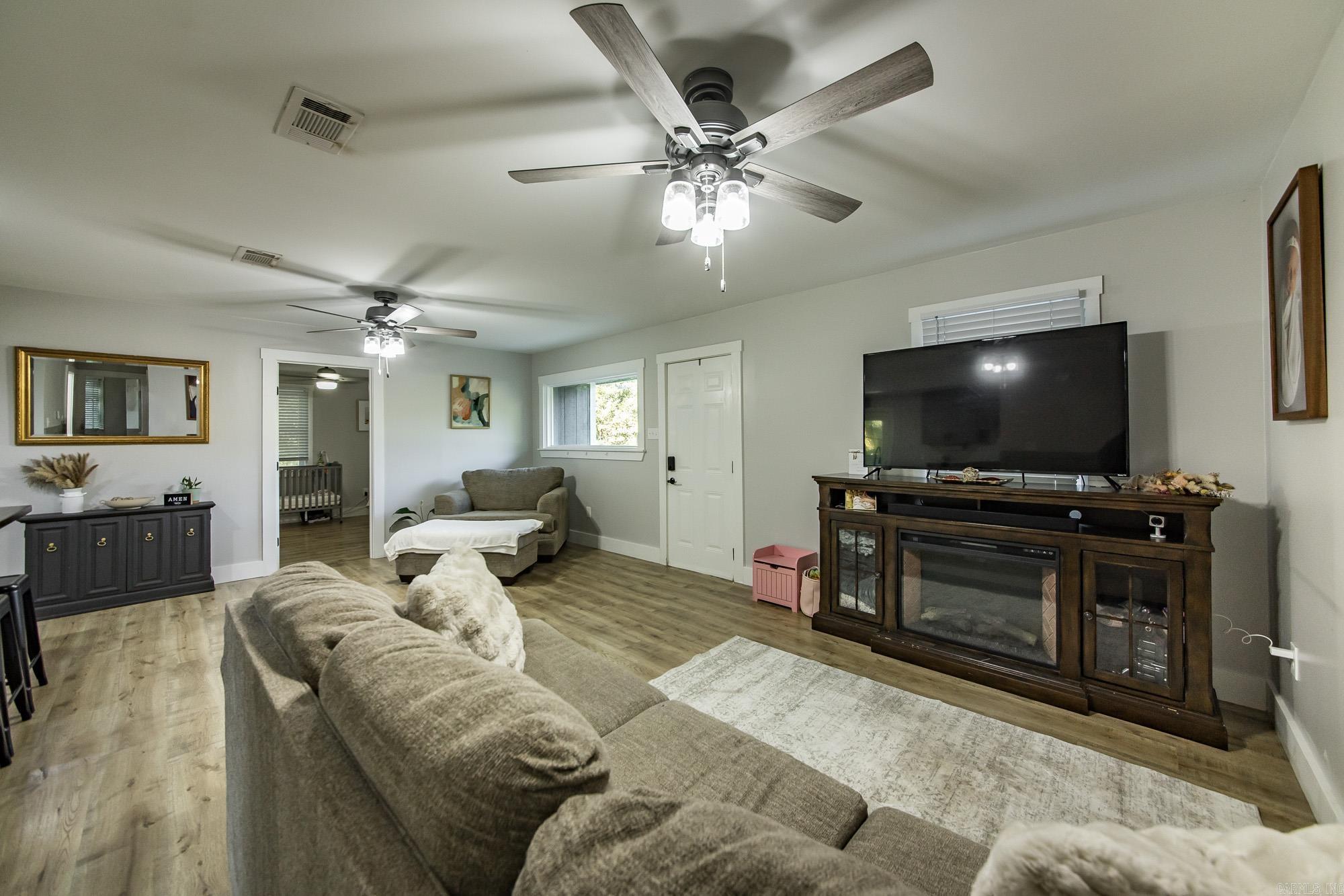 PINE PARK - Residential