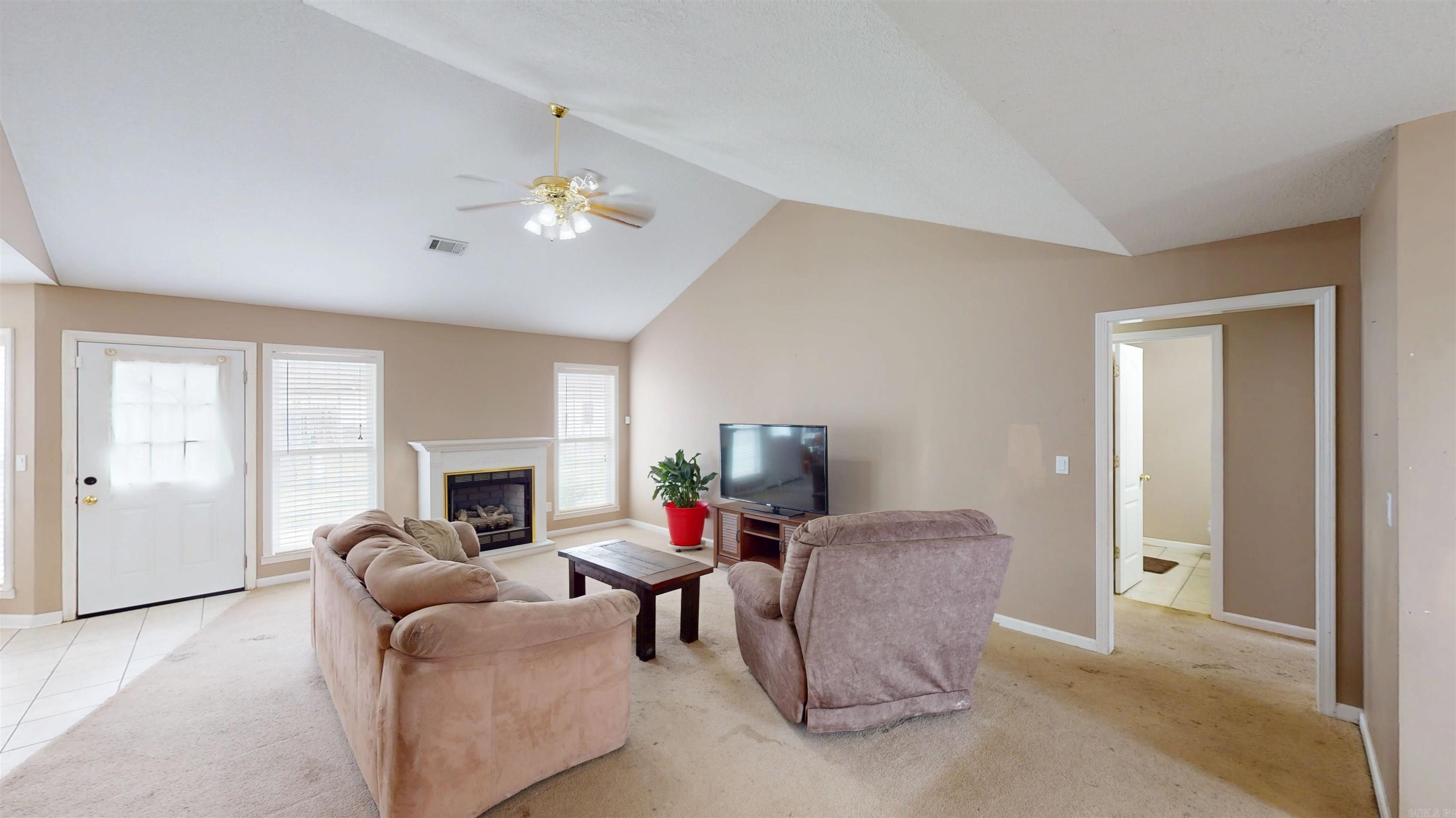 COLONY PARK - Residential