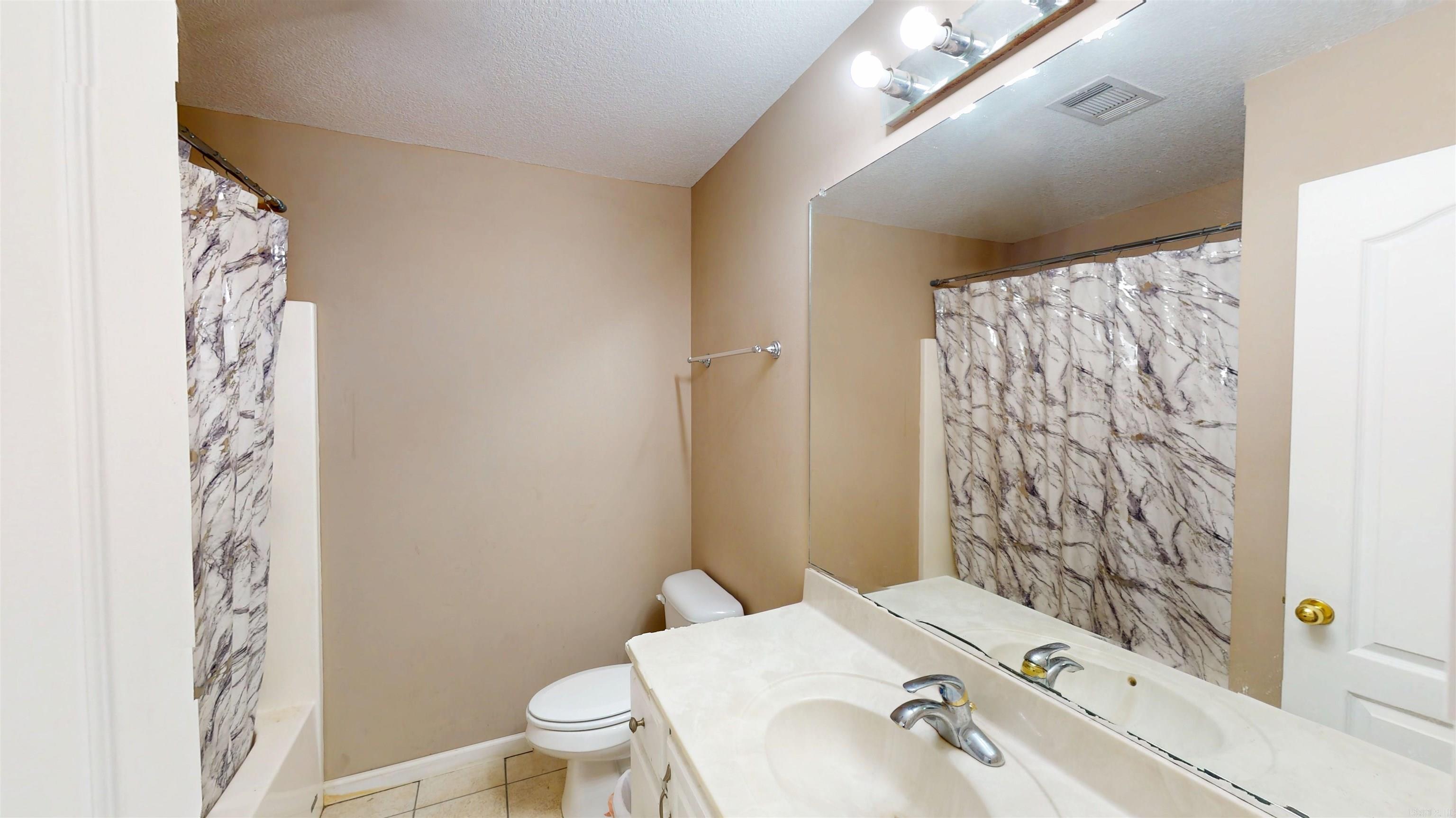 COLONY PARK - Residential