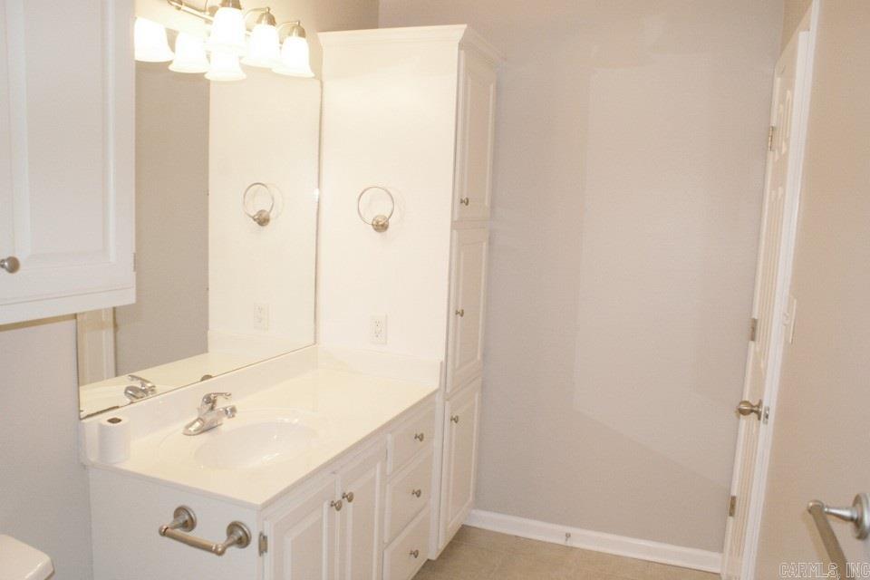 Valley Elms - Residential Lease