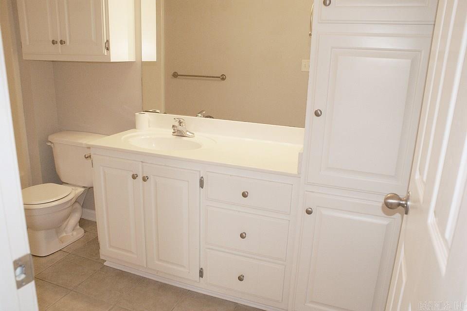 Valley Elms - Residential Lease