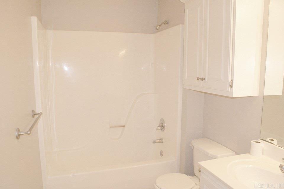 Valley Elms - Residential Lease