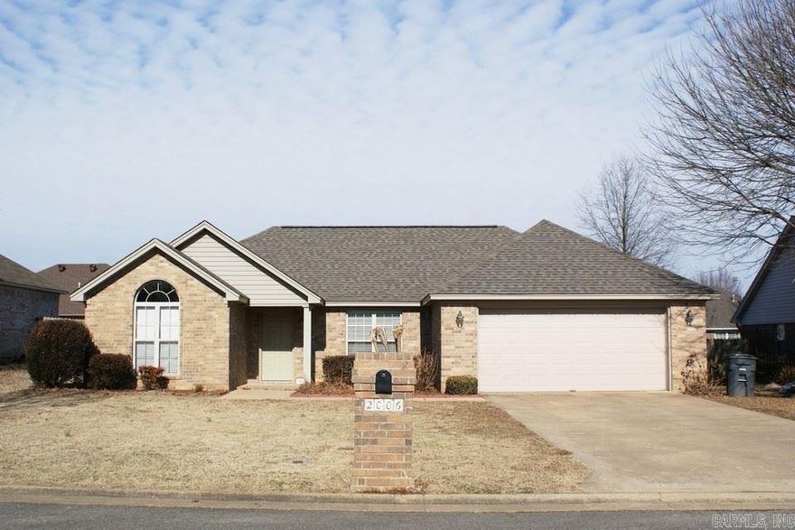 Newer rental home. This brick 3BR/2BA 1345 sq ft home is in one of Searcy’s newer subdivisions. This home offers a split floor plan, laminate and tile flooring, 2 car garage with keyless entry, big family room with vaulted ceiling, and great landscaping. Large eat in kitchen with pantry. Back yard features covered back patio, storm shelter, and privacy fenced yard. Easy no-steps entry from garage into house. Westside School Dist.