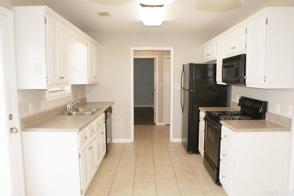 Valley Elms - Residential Lease