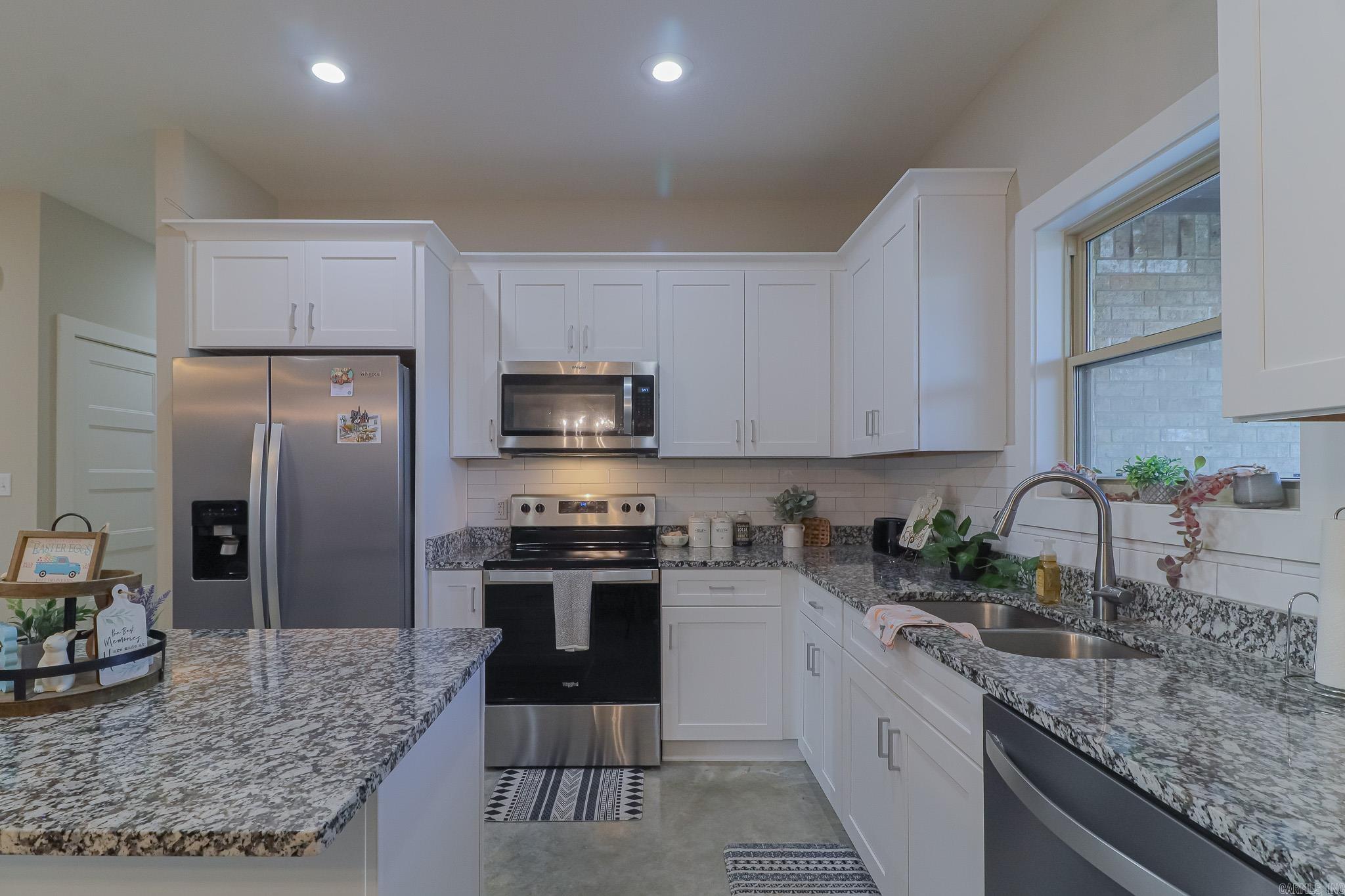 CRAFTSBURY VILLAGE - Residential