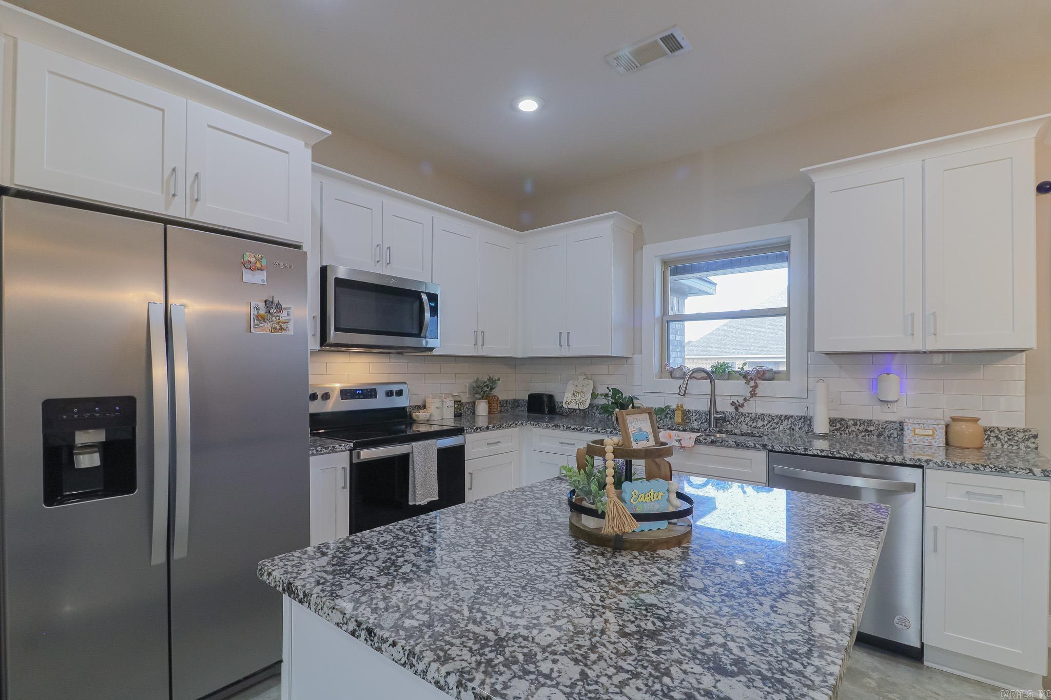 CRAFTSBURY VILLAGE - Residential