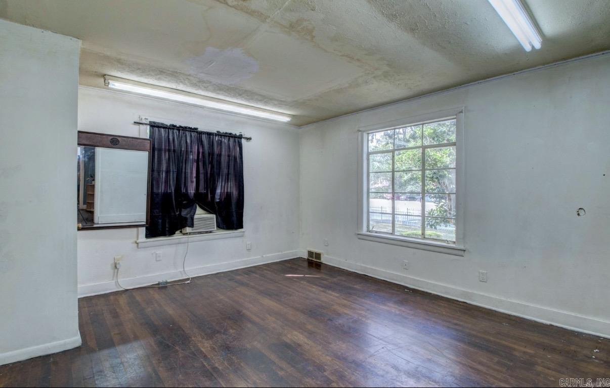 Moore & Penzel - Residential Income