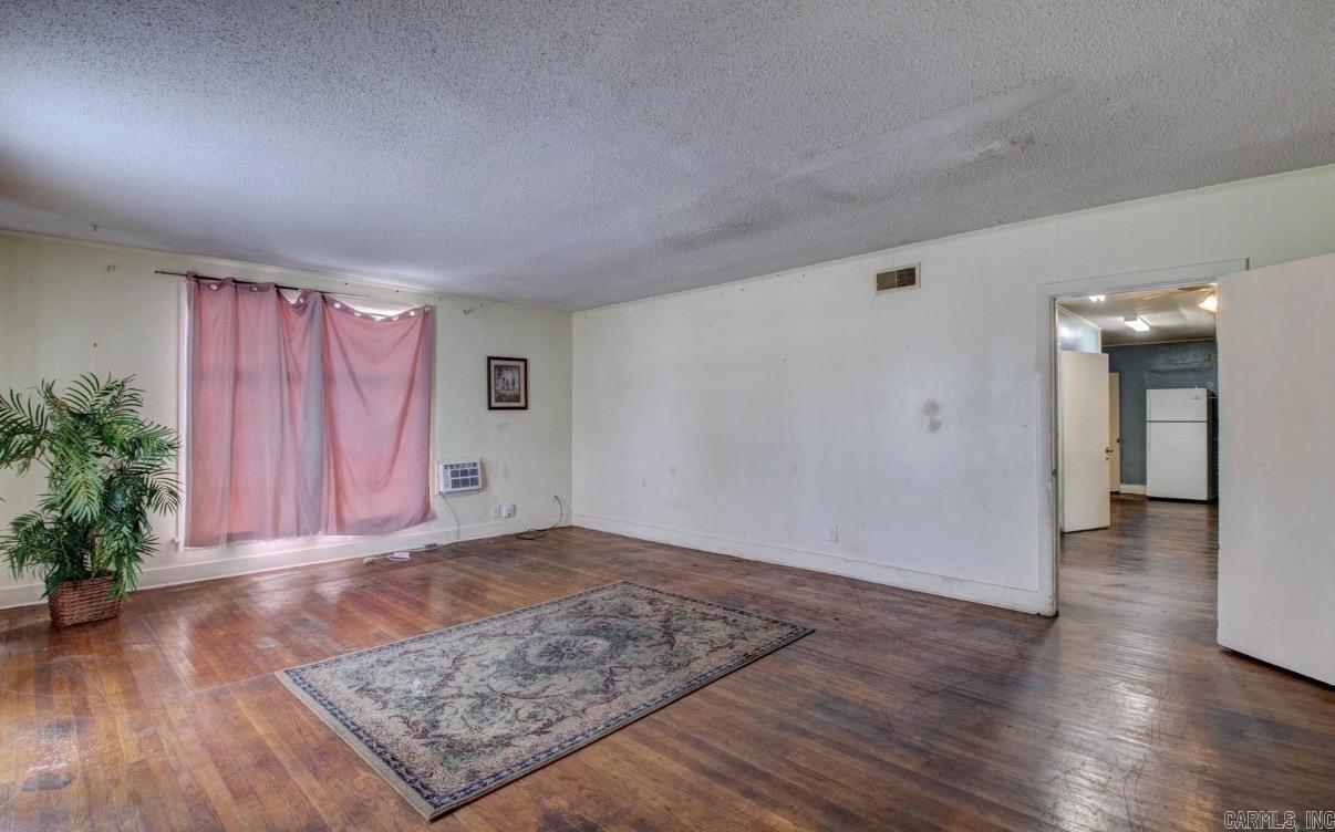 Moore & Penzel - Residential Income