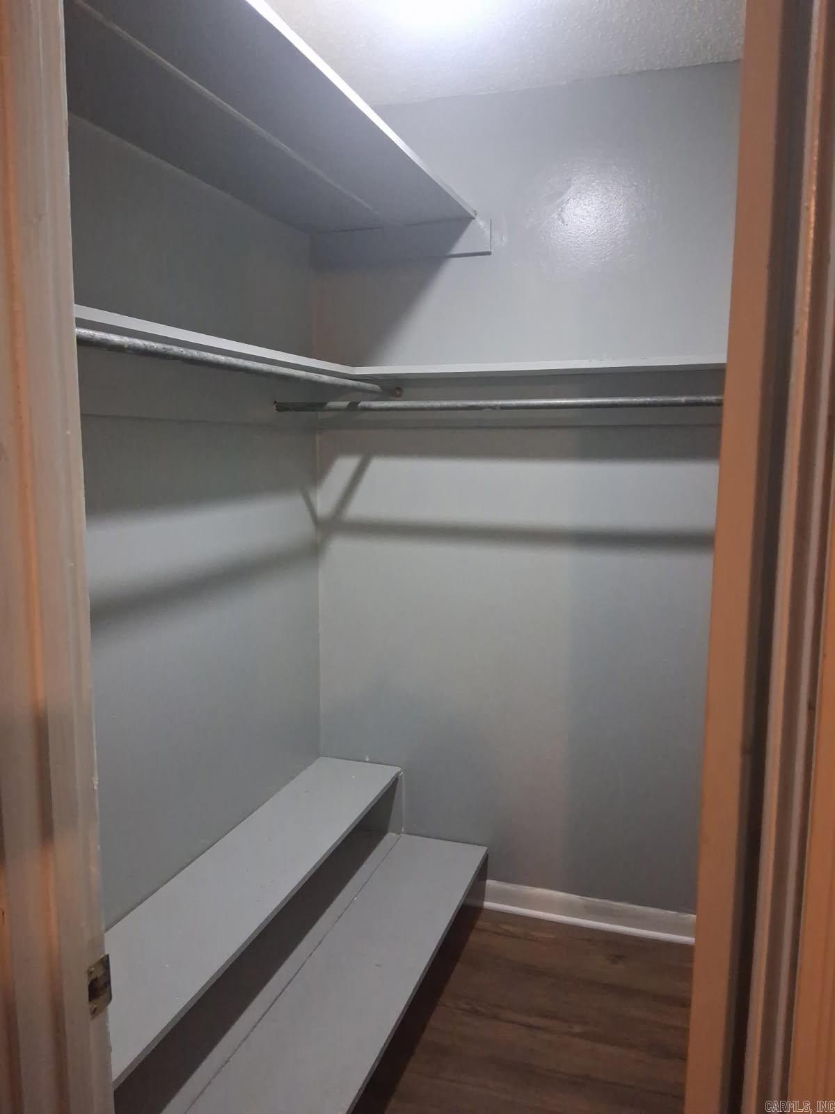 Robin Hood - Residential