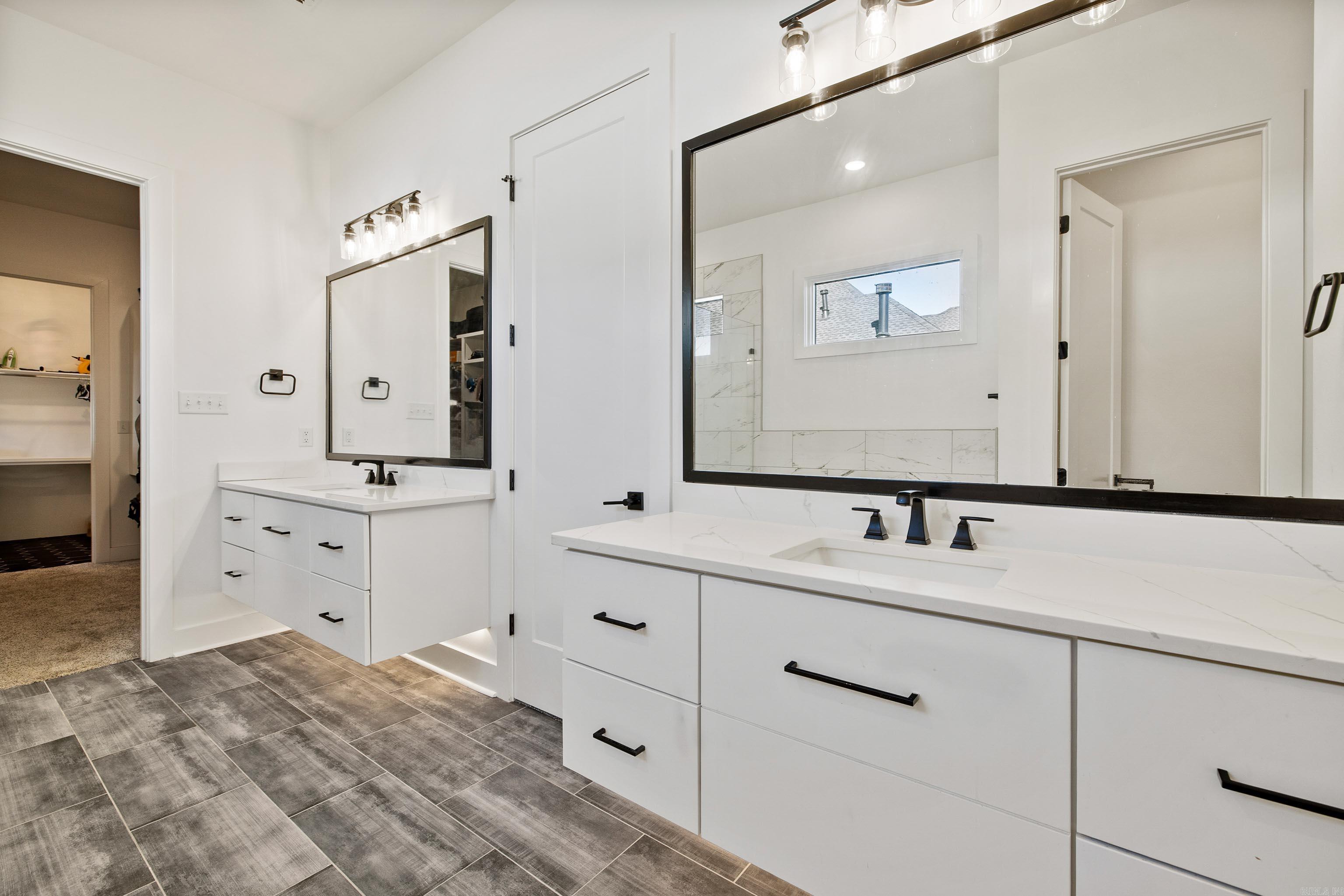 THE POINTE HURRICANE ESTATES - Residential