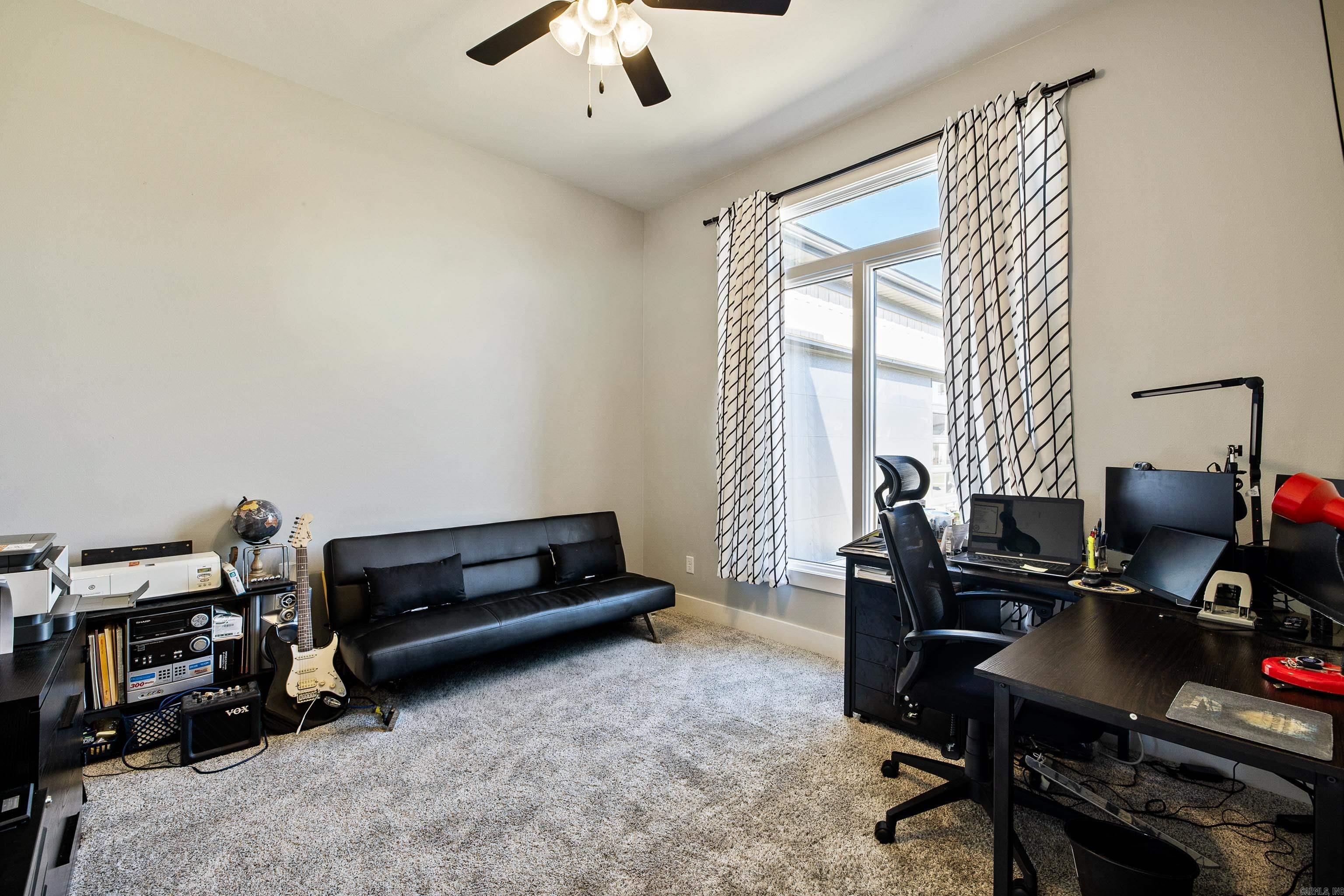 THE POINTE HURRICANE ESTATES - Residential