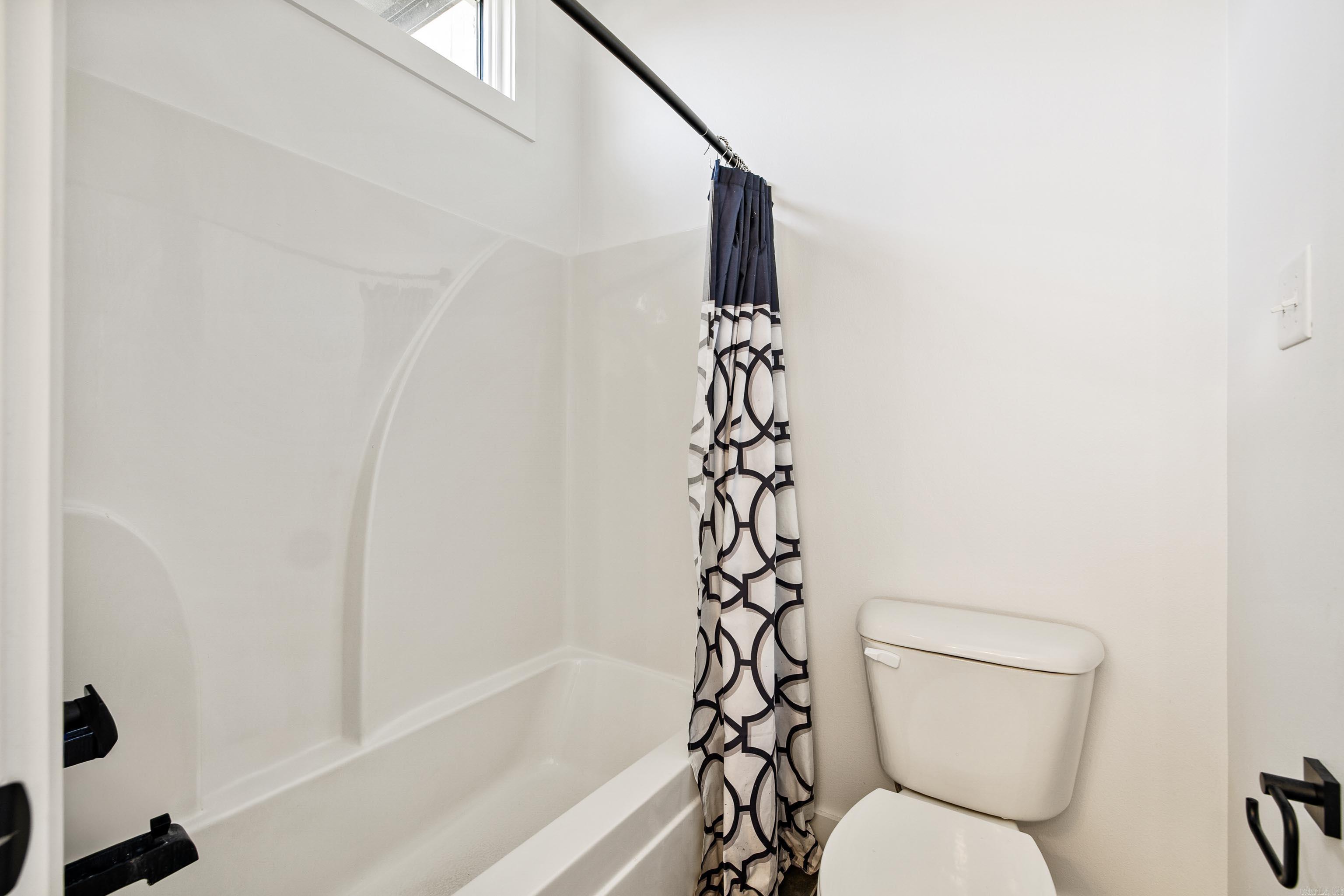 THE POINTE HURRICANE ESTATES - Residential