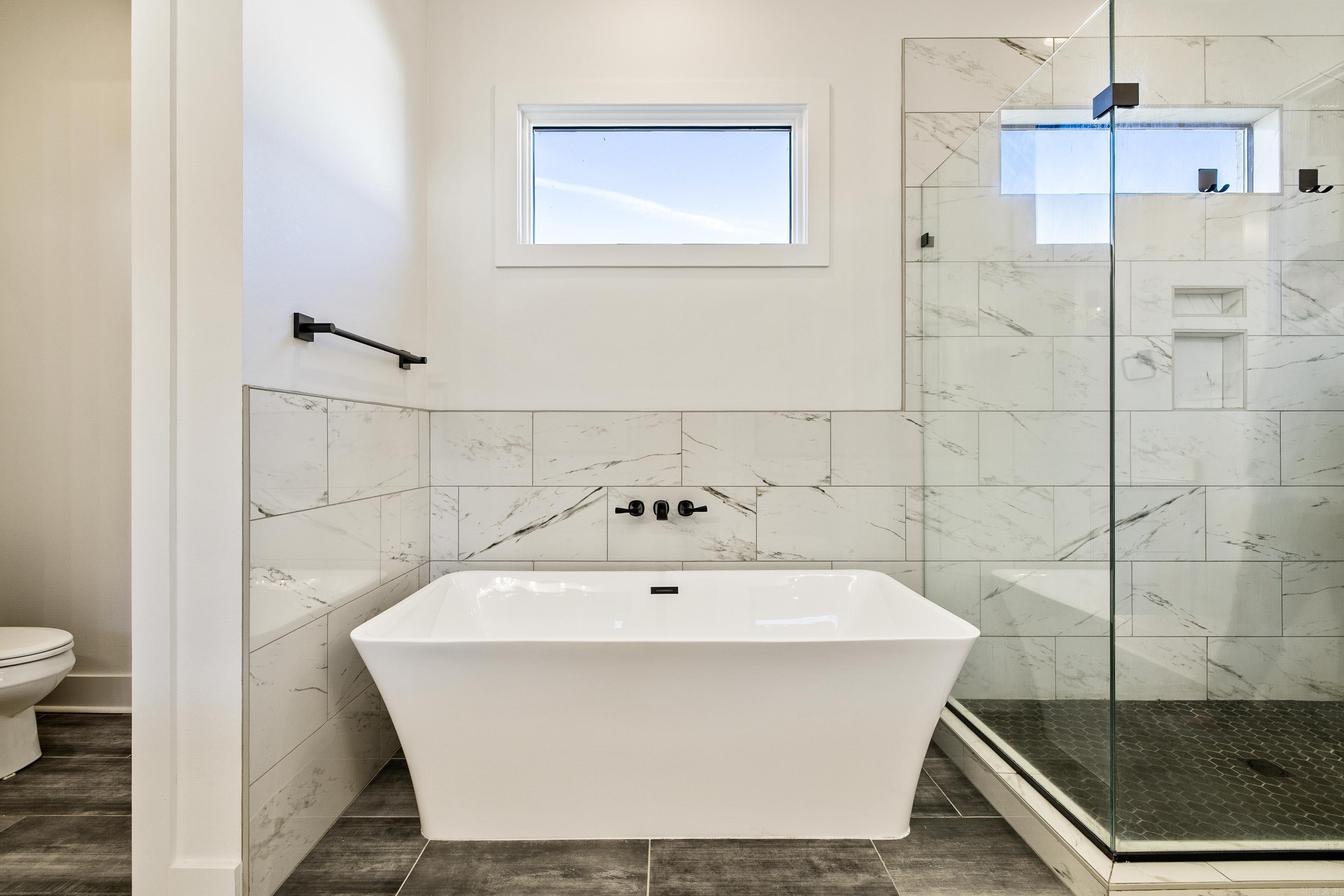 THE POINTE HURRICANE ESTATES - Residential