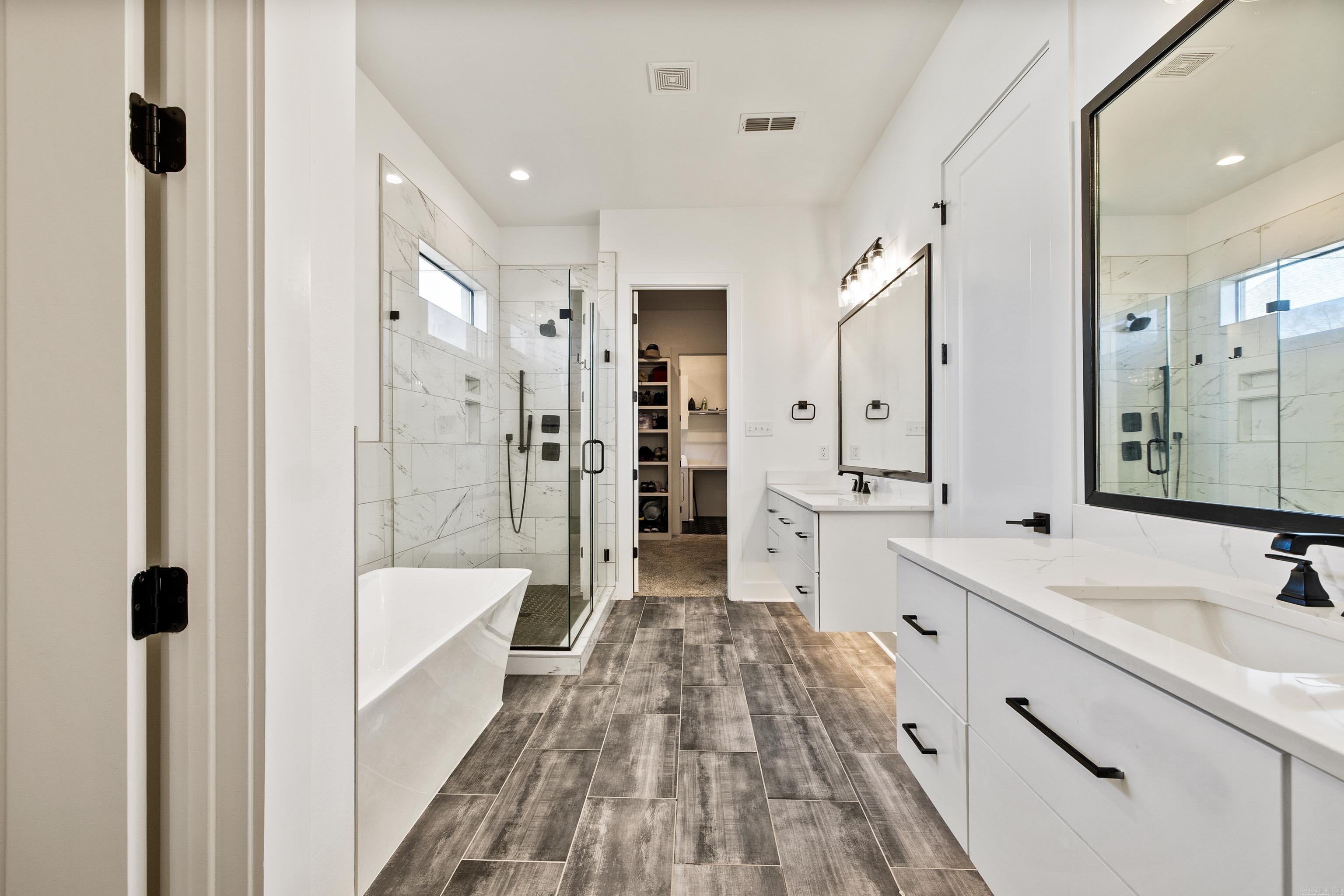 THE POINTE HURRICANE ESTATES - Residential