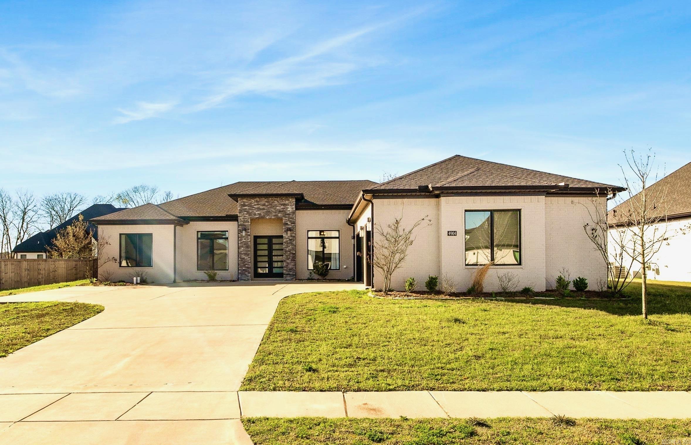 THE POINTE HURRICANE ESTATES - Residential