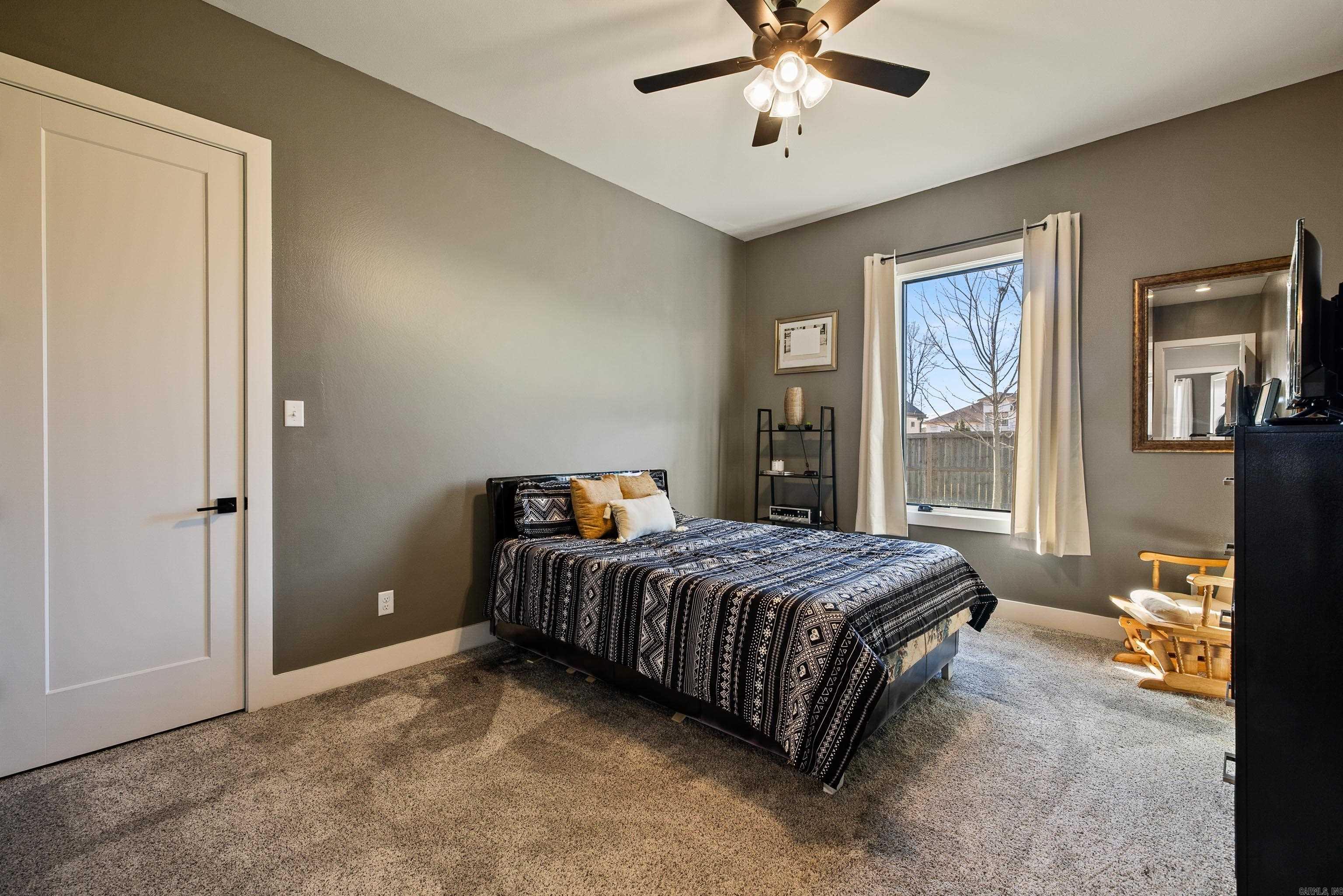 THE POINTE HURRICANE ESTATES - Residential