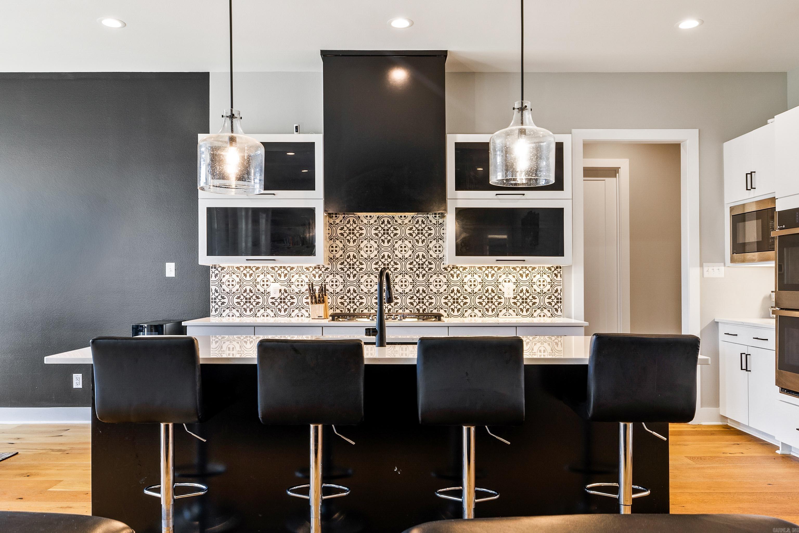 THE POINTE HURRICANE ESTATES - Residential