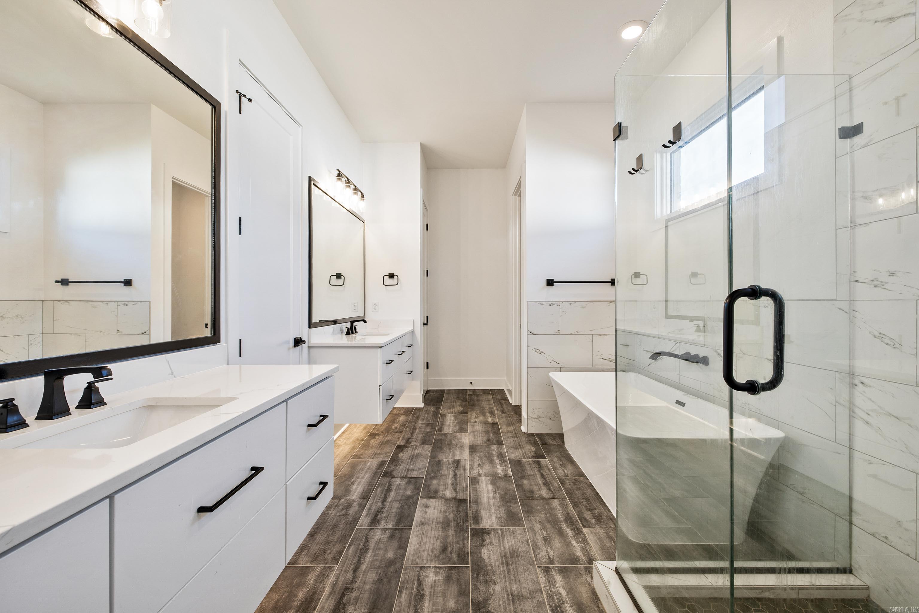 THE POINTE HURRICANE ESTATES - Residential