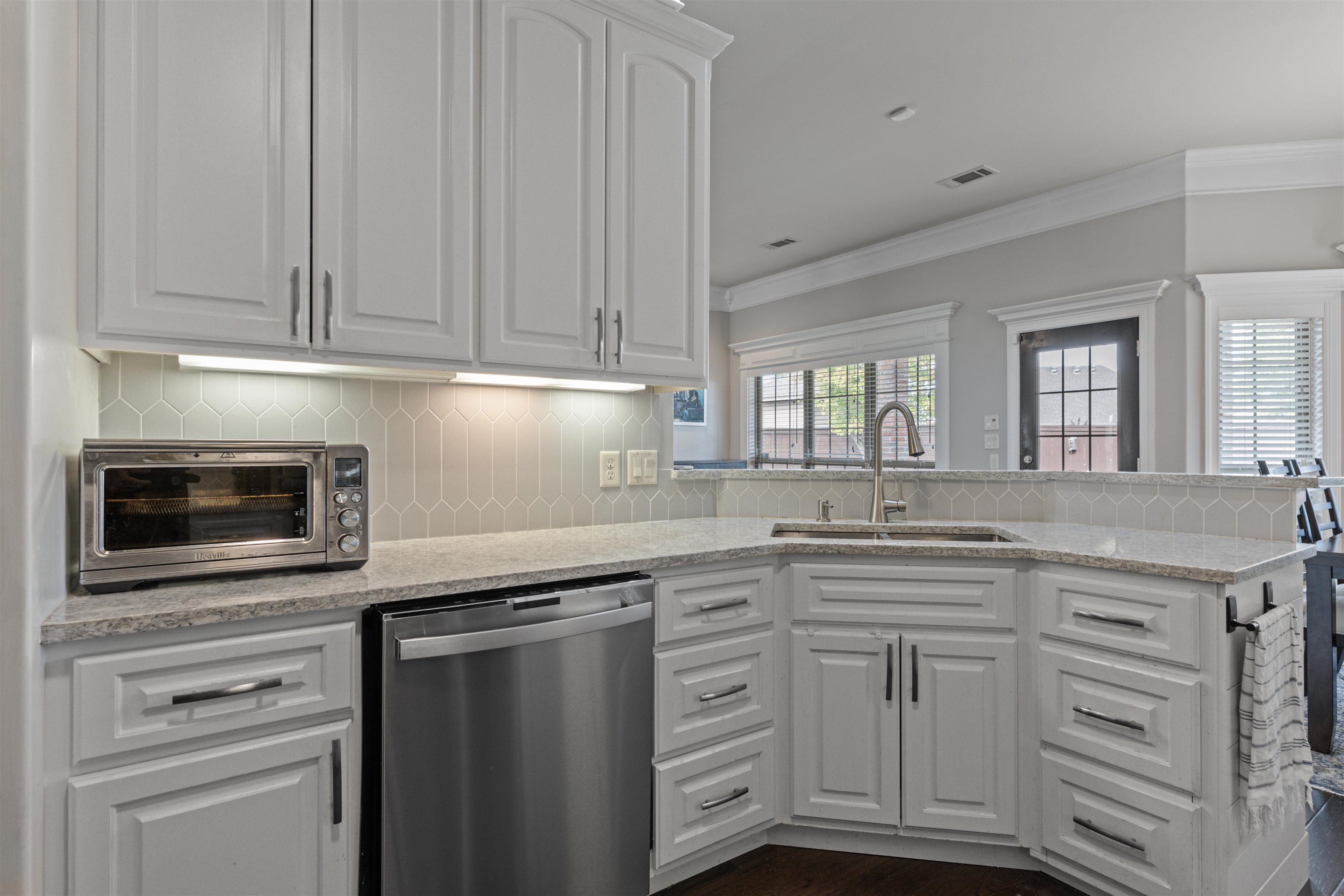 COUNTRY CLUB OF ARK THE - Residential