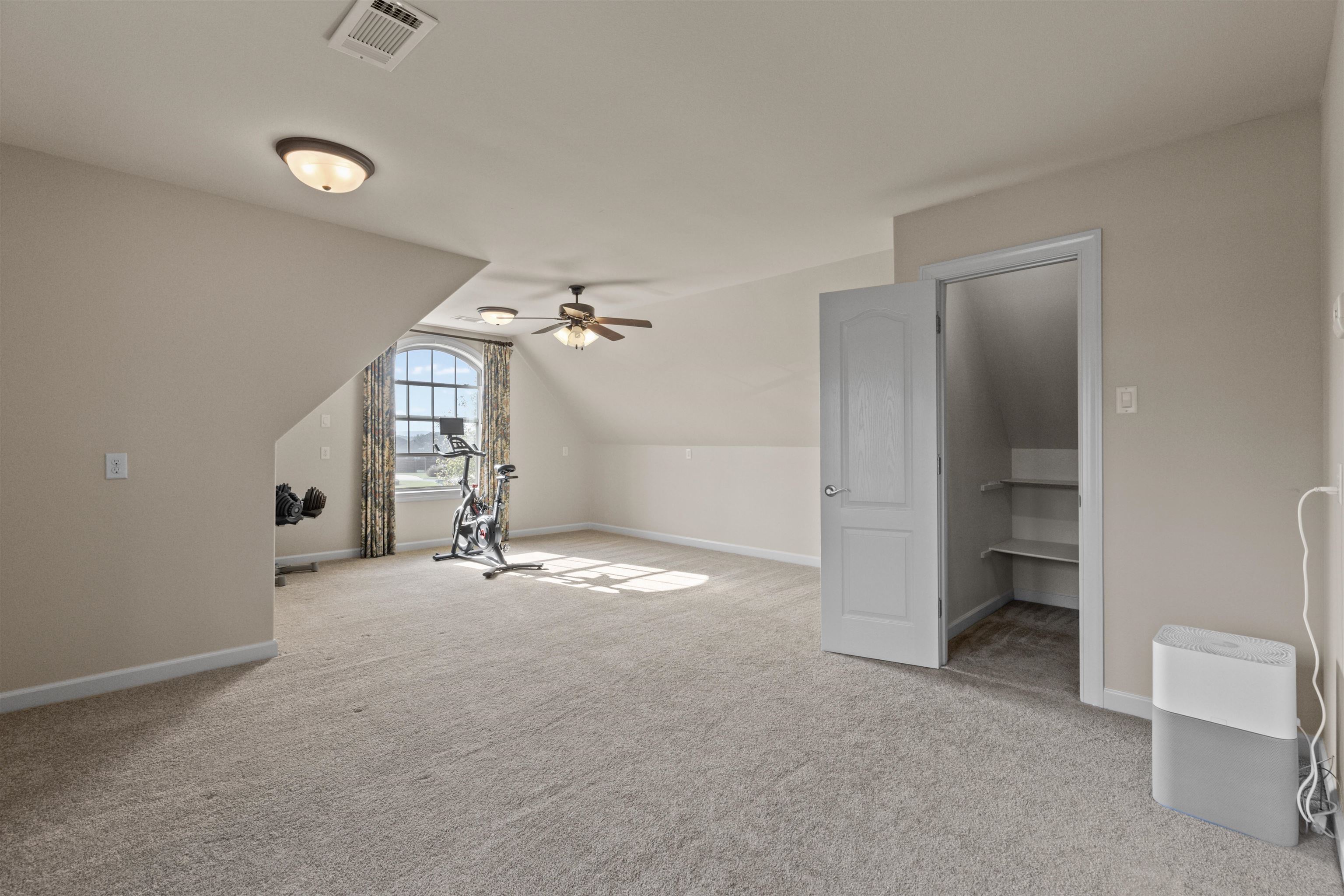 COUNTRY CLUB OF ARK THE - Residential