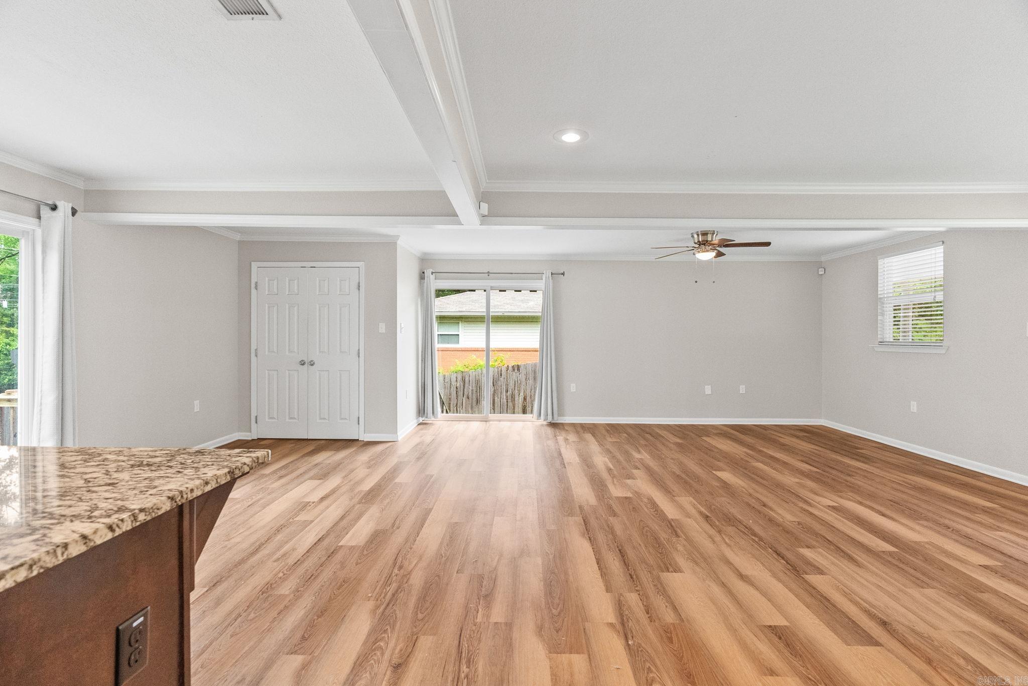 INDIAN HILLS - Residential