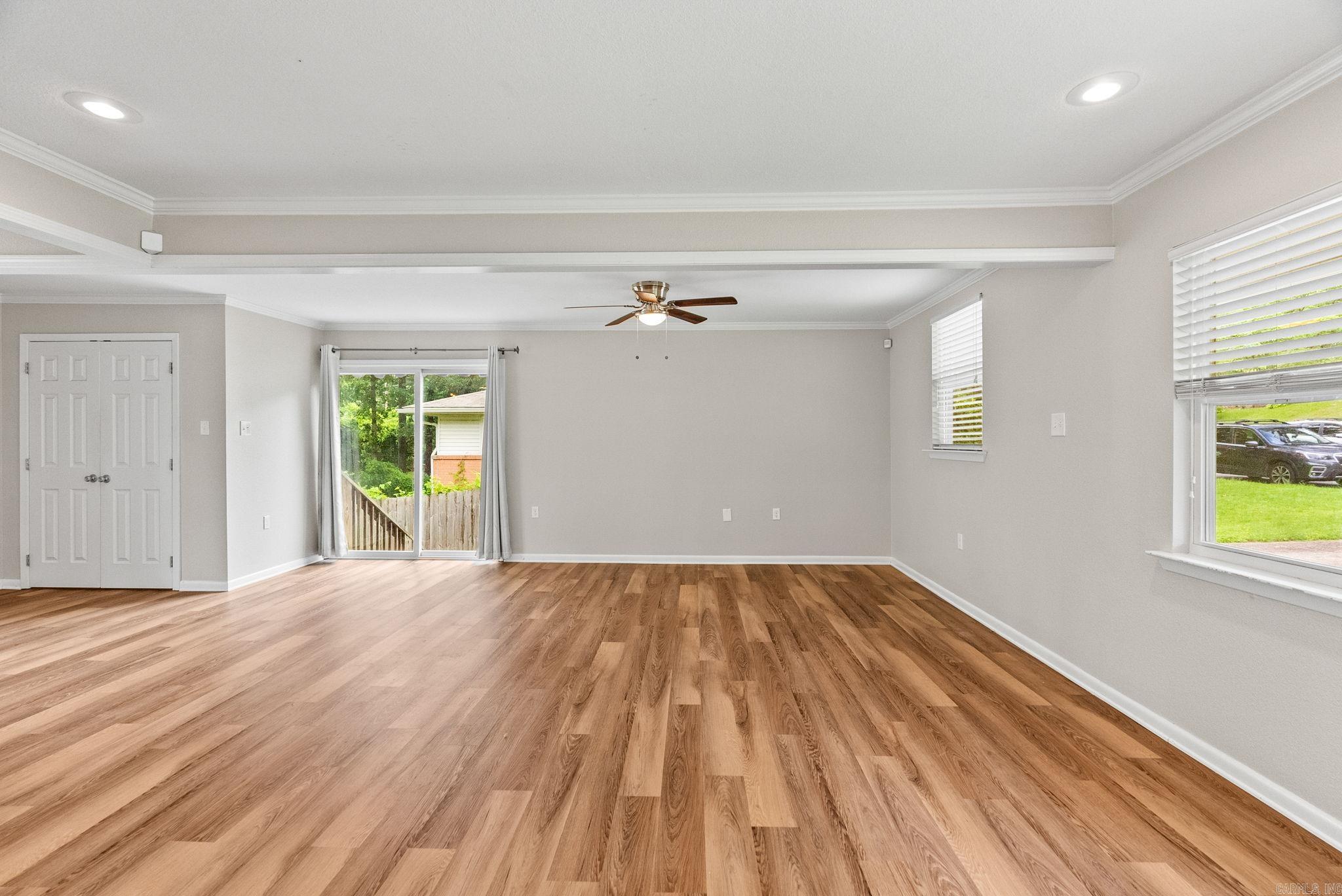 INDIAN HILLS - Residential