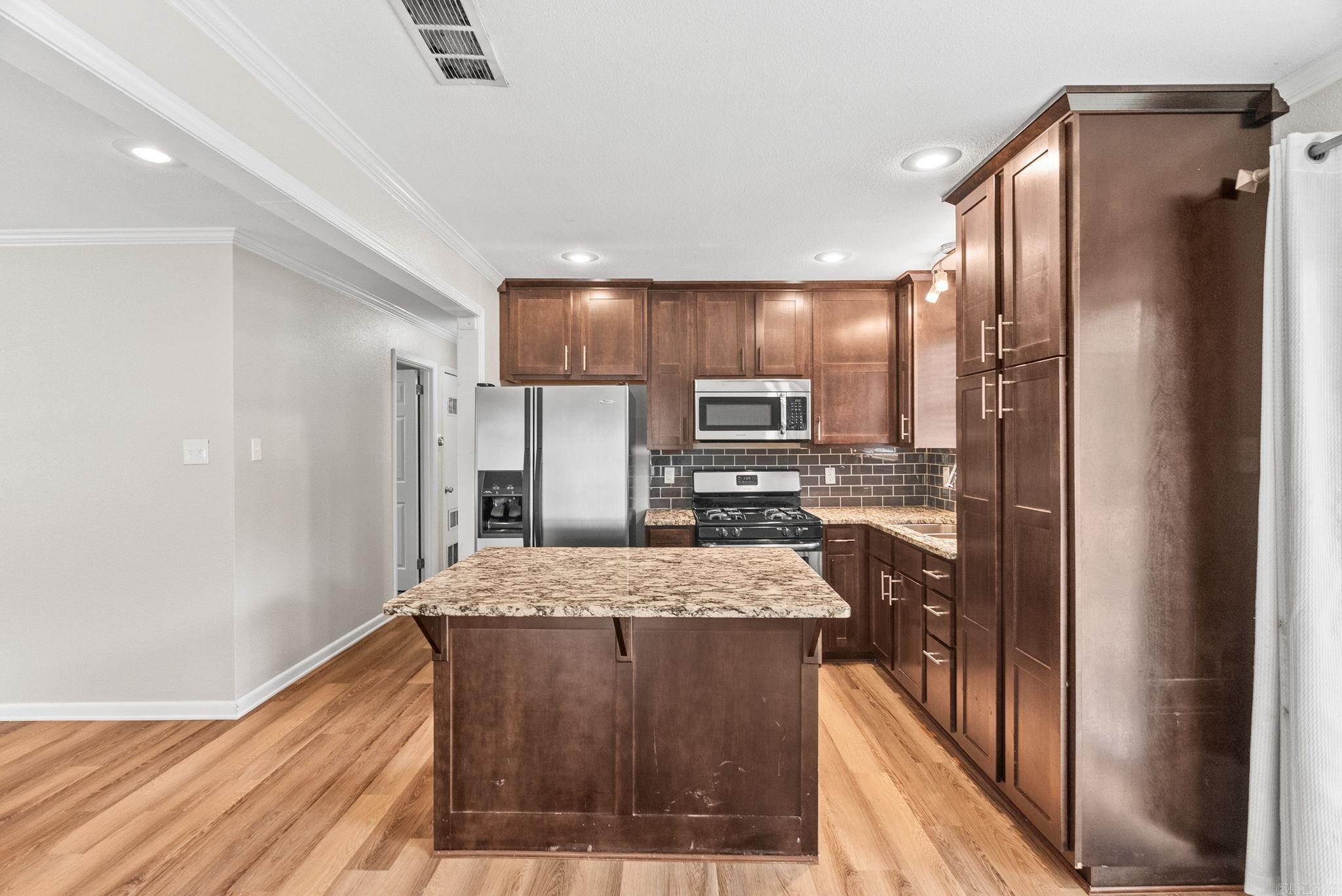 INDIAN HILLS - Residential