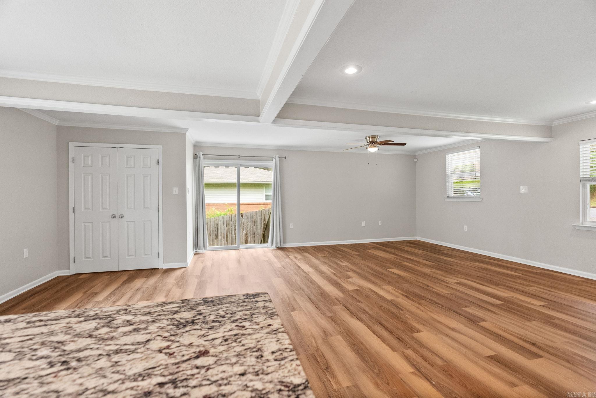 INDIAN HILLS - Residential